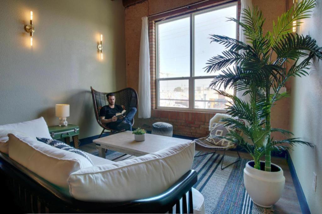 Deep Ellum Hostel - Adults Only photo 26