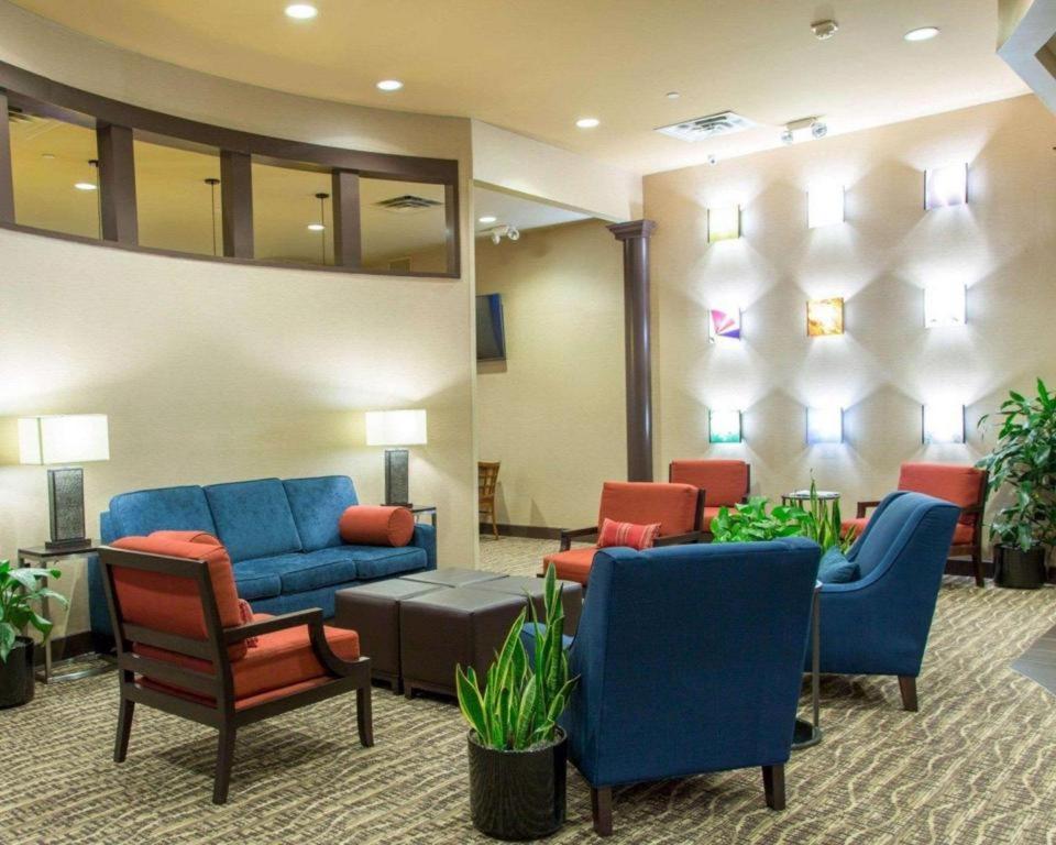 Comfort Inn DFW Airport North photo 2