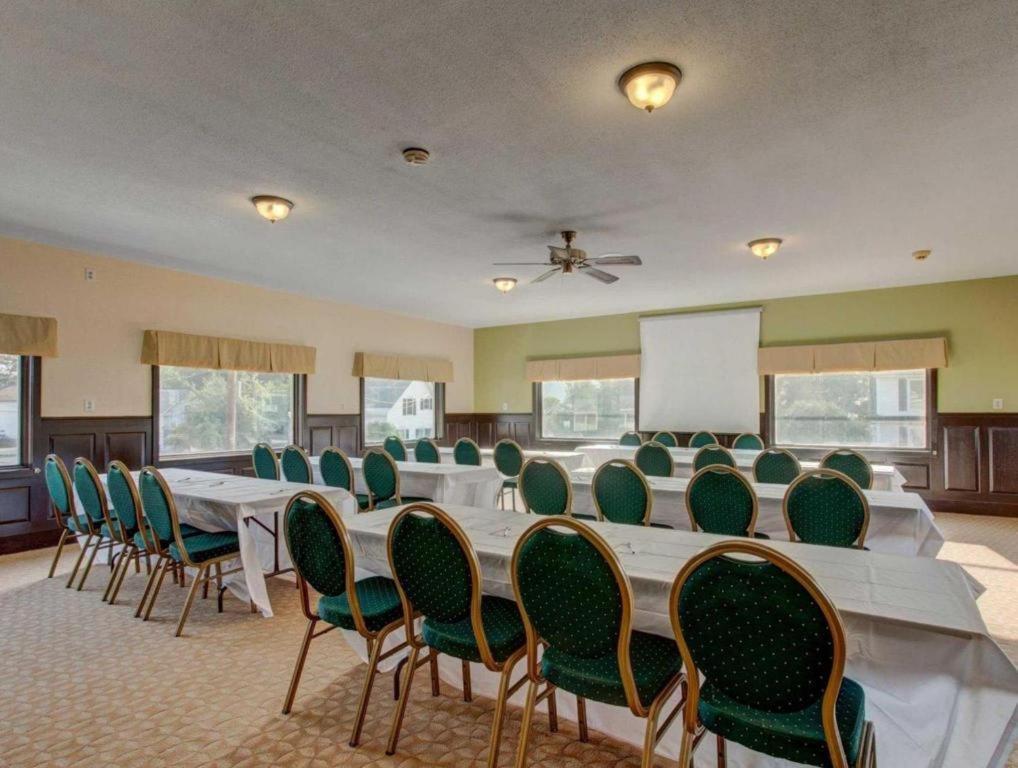 Quality Inn Barre-Montpelier photo 12