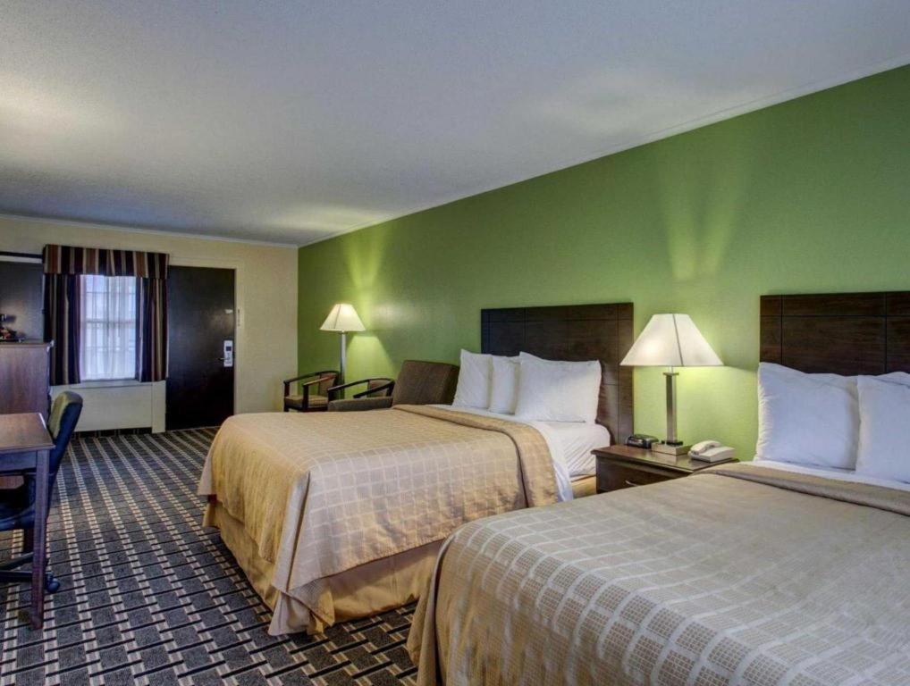 Quality Inn Barre-Montpelier photo 9