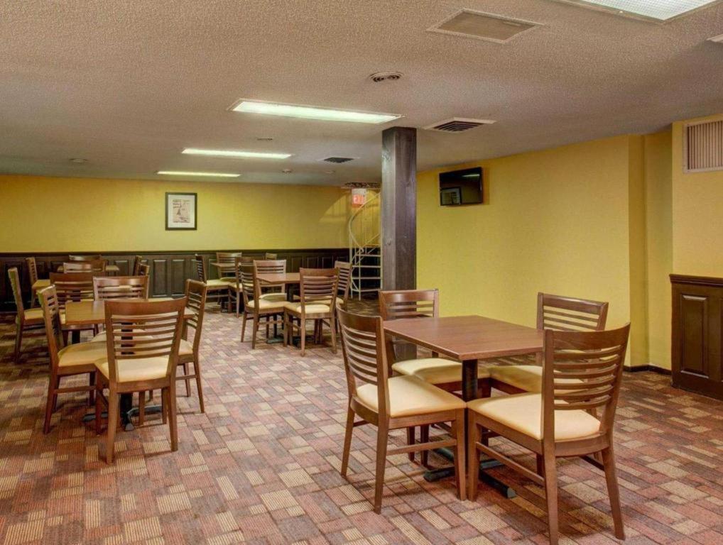 Quality Inn Barre-Montpelier photo 13