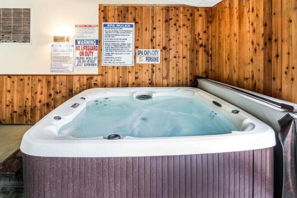 Quality Inn Barre-Montpelier photo 15