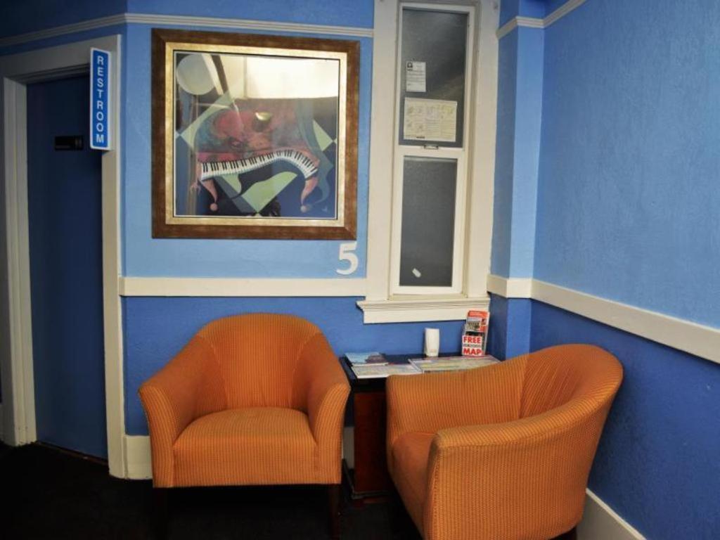 Desmond Hotel photo 11