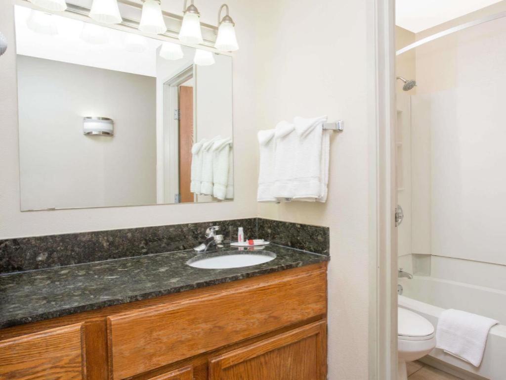Days Inn by Wyndham Silverthorne photo 9
