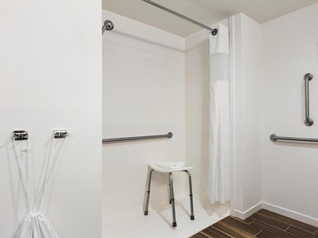 Hampton Inn Bartow photo 11