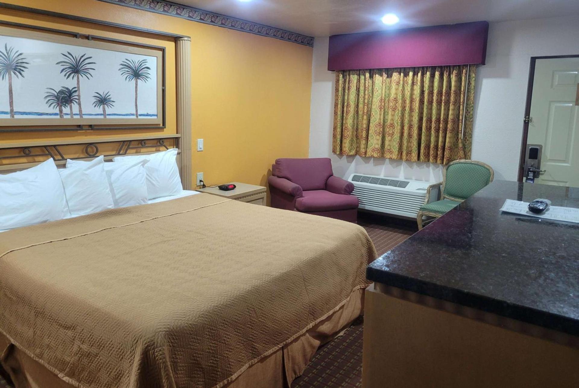 Rodeway Inn Memphis photo 5