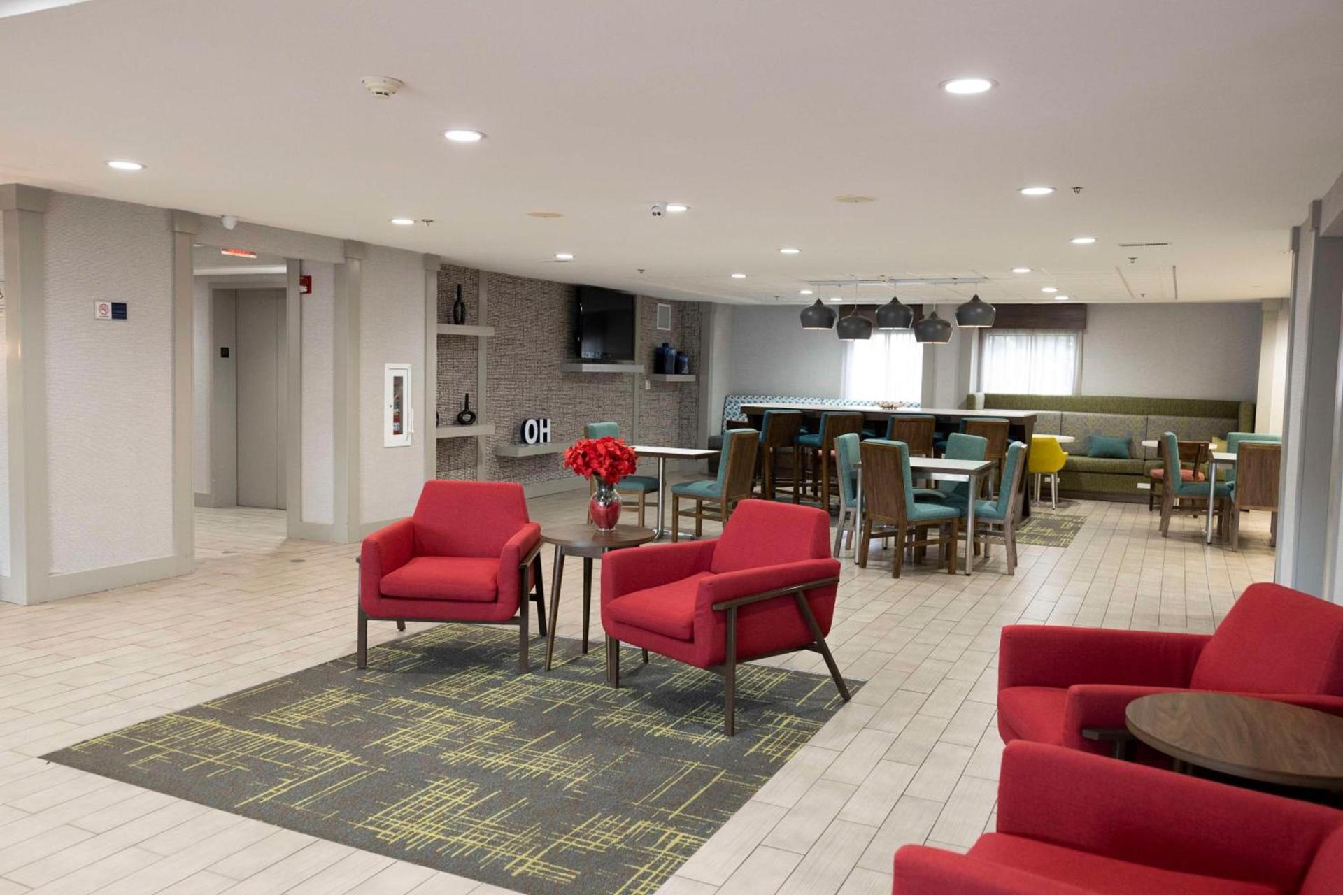 Hampton Inn Kent/Akron Area photo 14