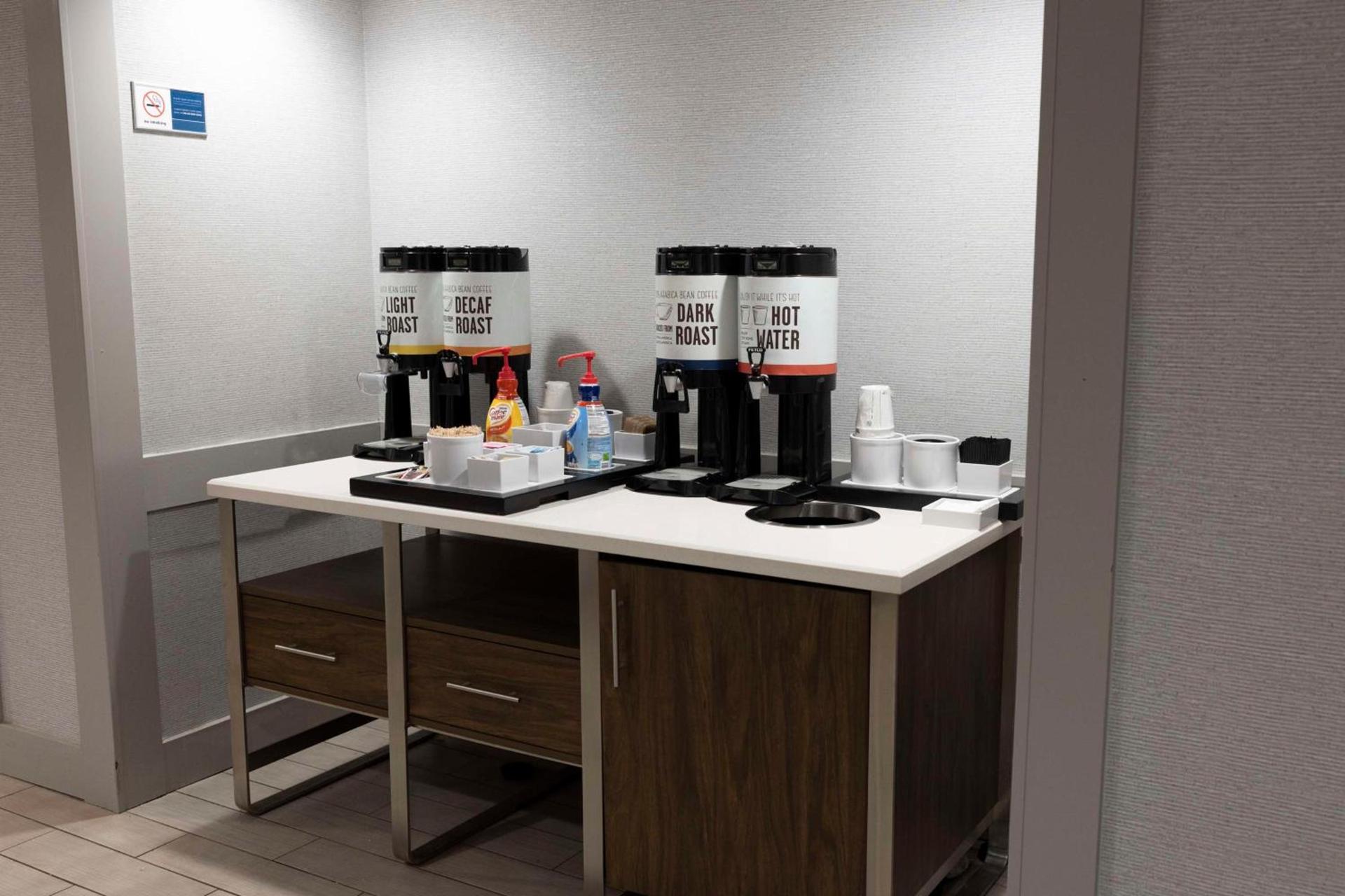Hampton Inn Kent/Akron Area photo 23