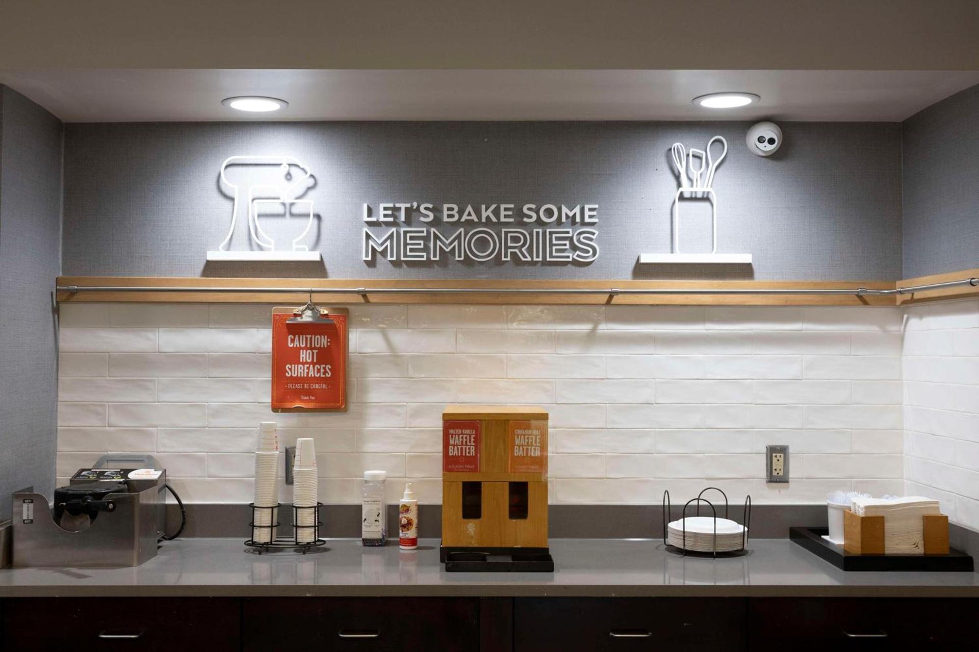 Hampton Inn Kent/Akron Area photo 38