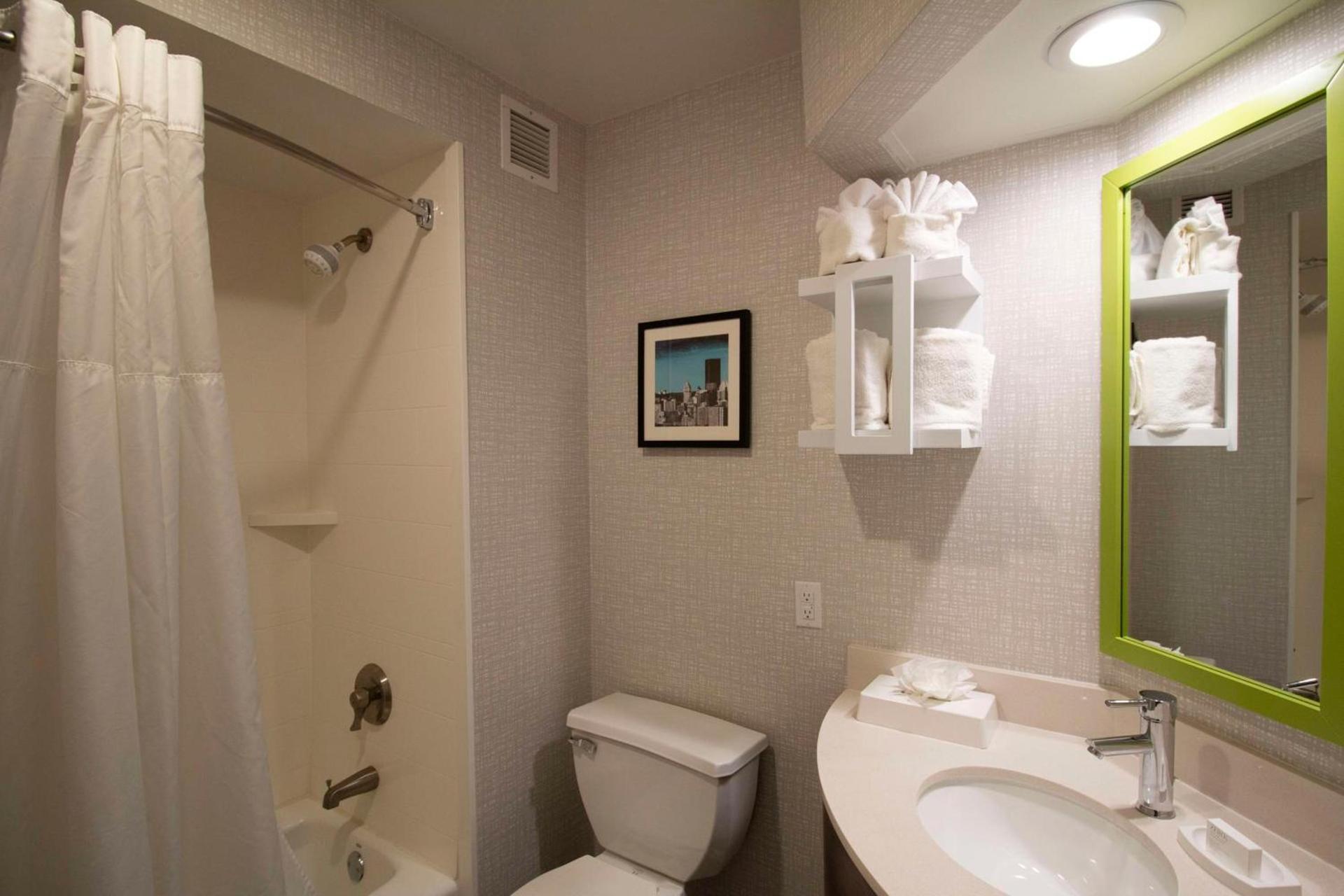 Hampton Inn Kent/Akron Area photo 58
