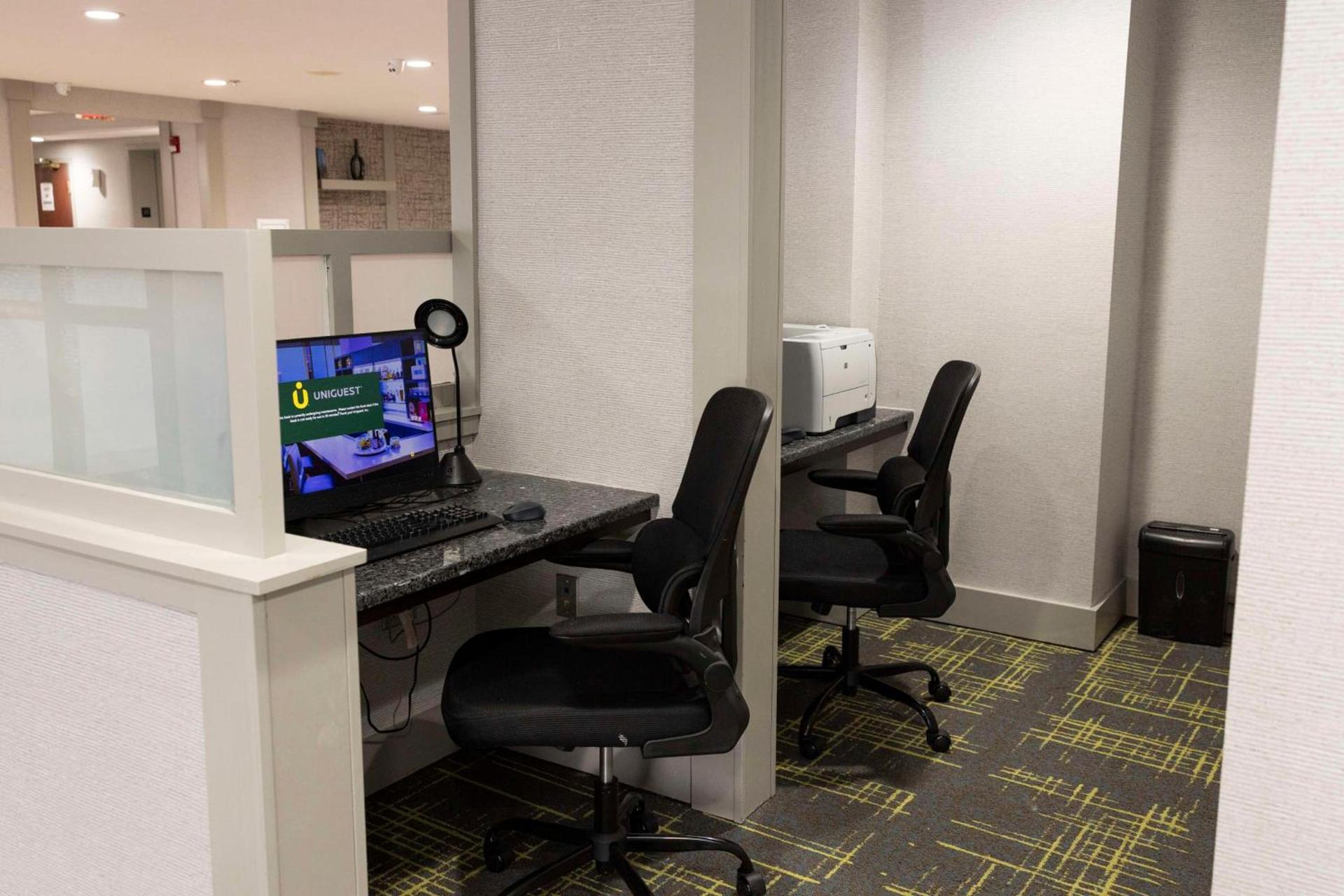 Hampton Inn Kent/Akron Area photo 82