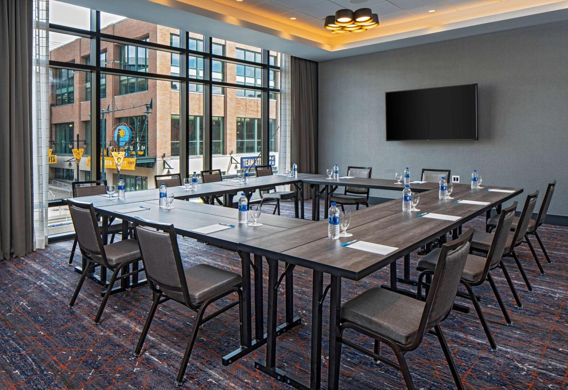 Hyatt Place Indianapolis Downtown photo 18