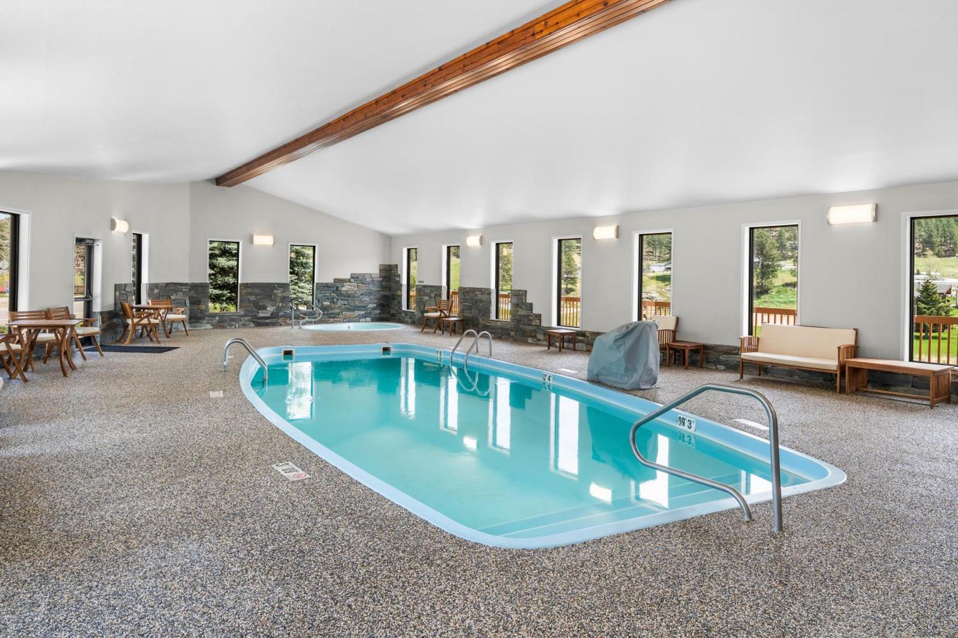 EverSpring Inn & Suites photo 13