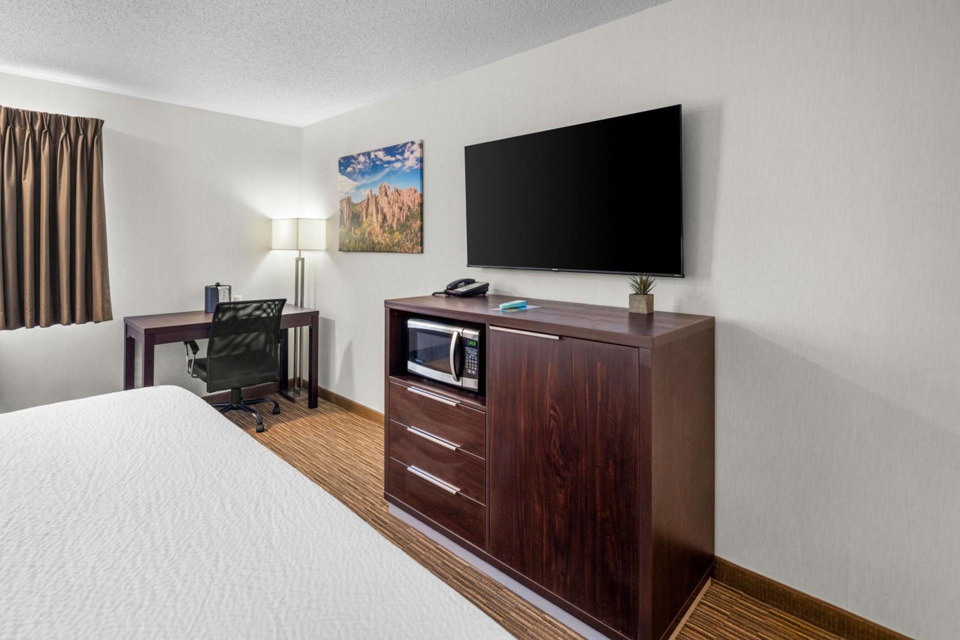 EverSpring Inn & Suites photo 29