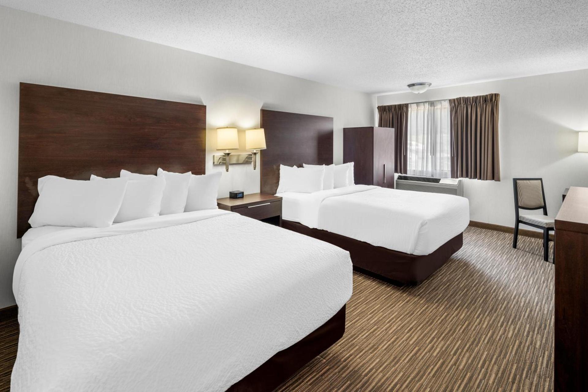 EverSpring Inn & Suites photo 7
