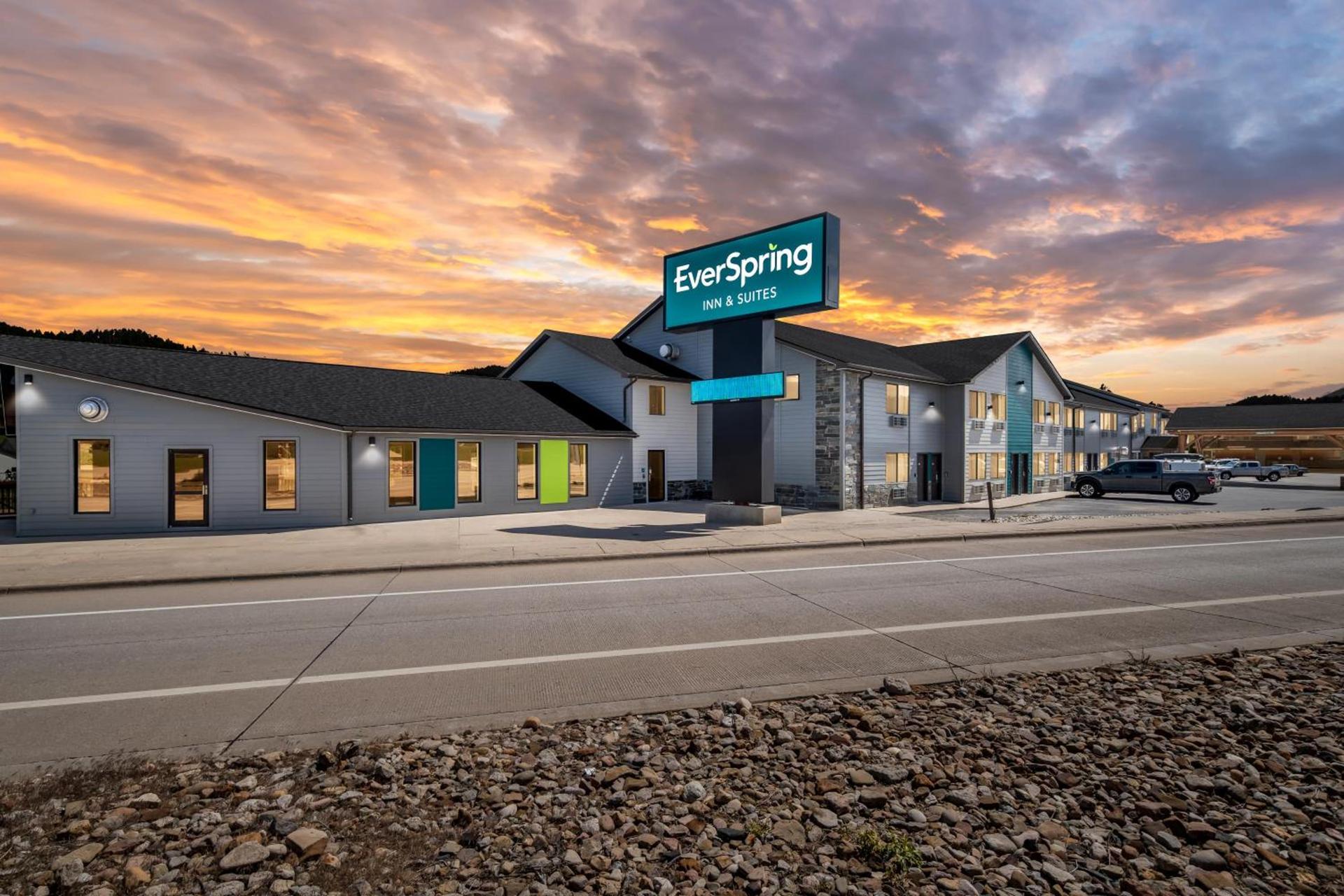 EverSpring Inn & Suites photo 19