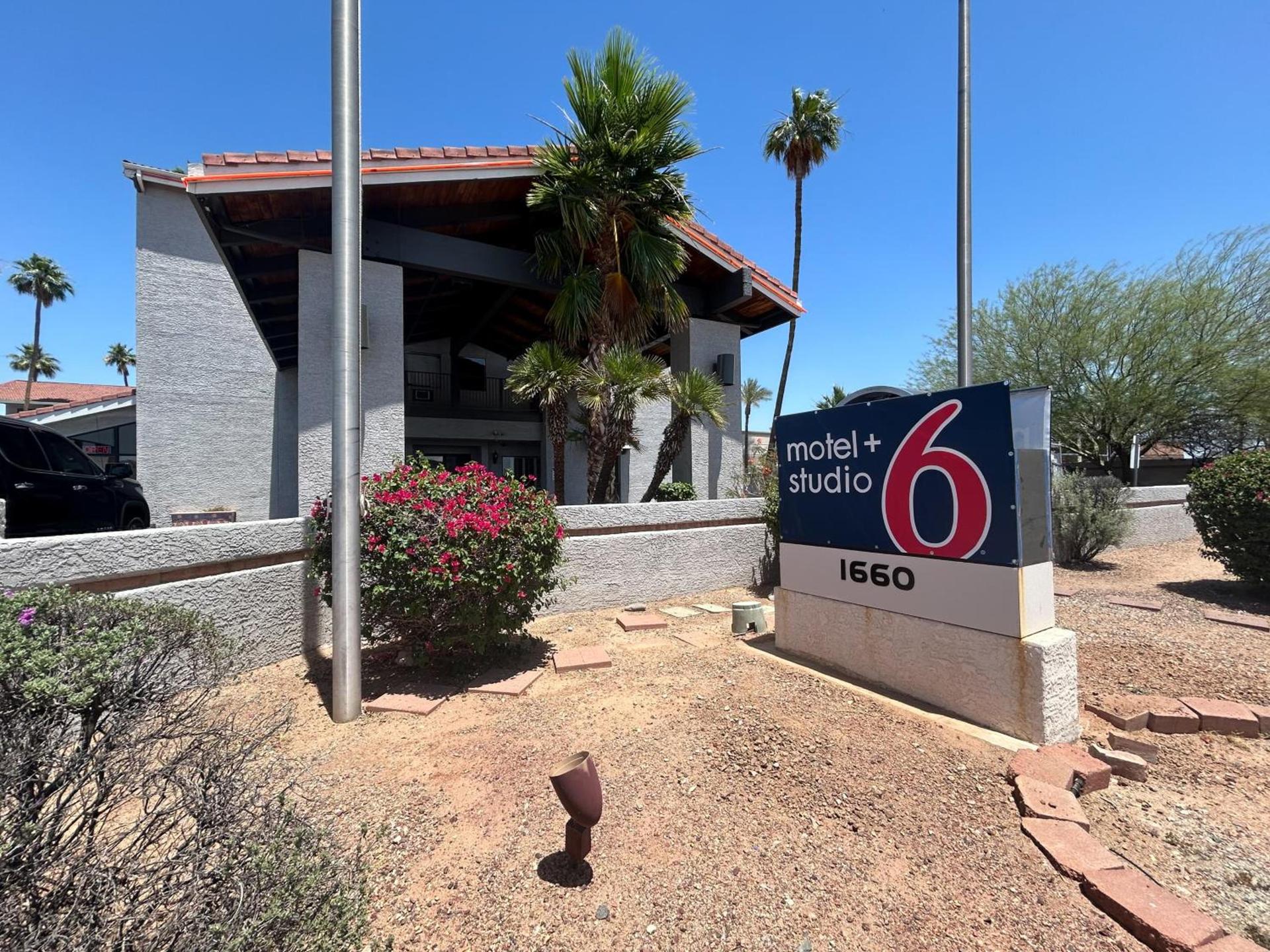 Studio 6 Tempe, AZ Elliot Road photo 9