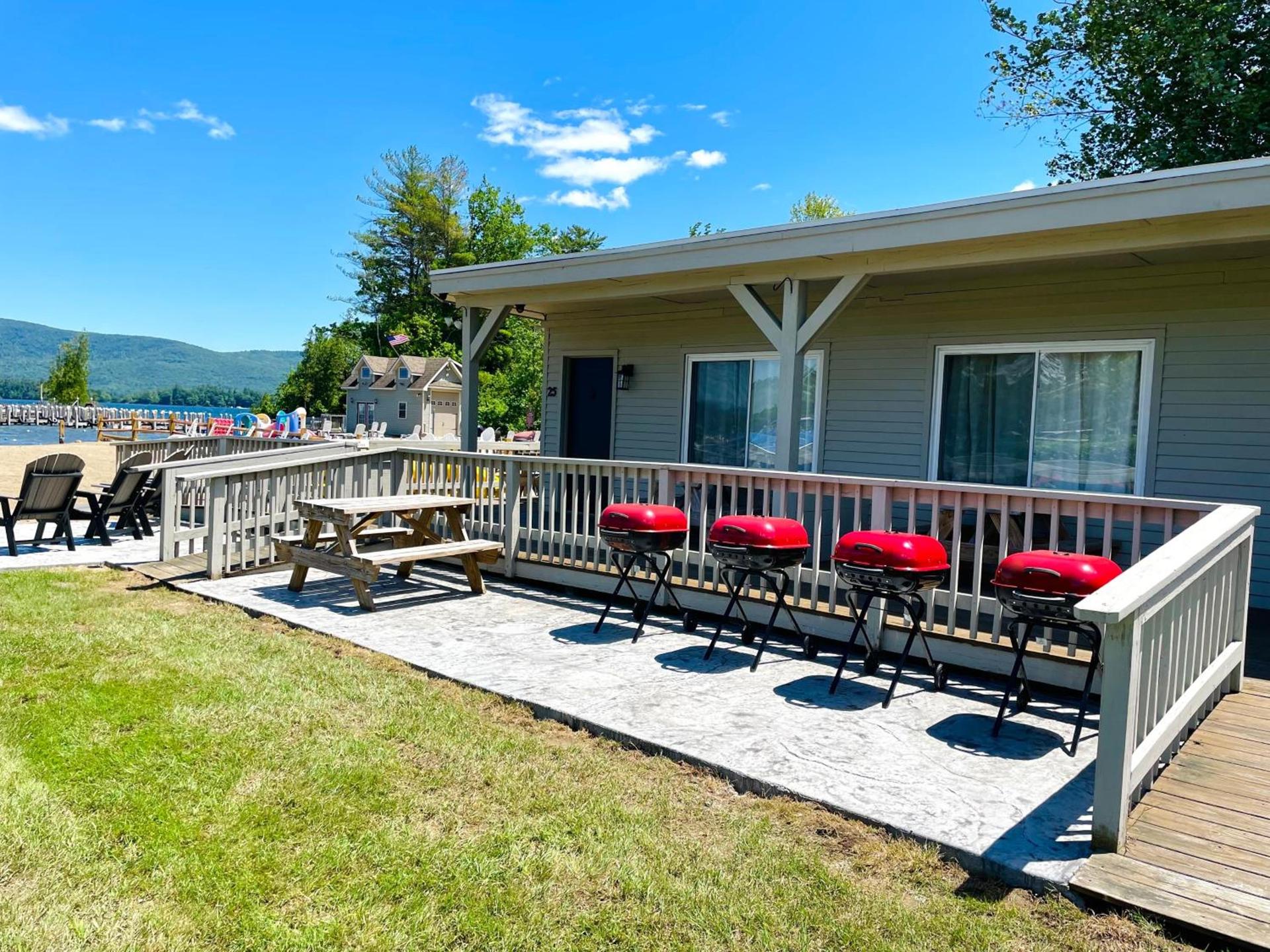 Waters Edge Lodge photo 30