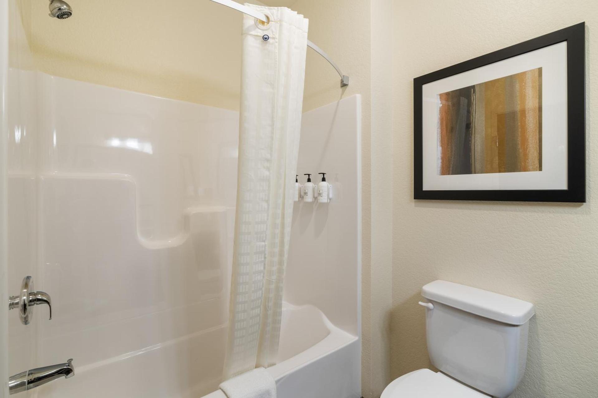 Cobblestone Hotel & Suites - Alpine photo 30