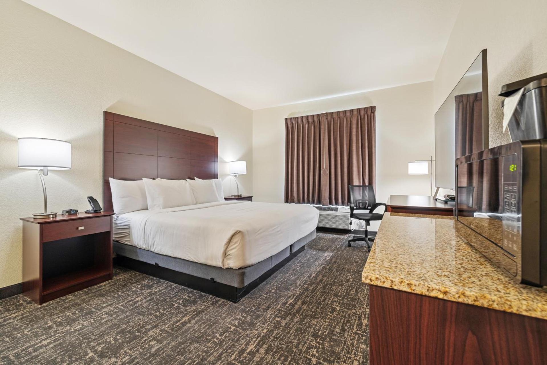 Cobblestone Hotel & Suites - Alpine photo 52