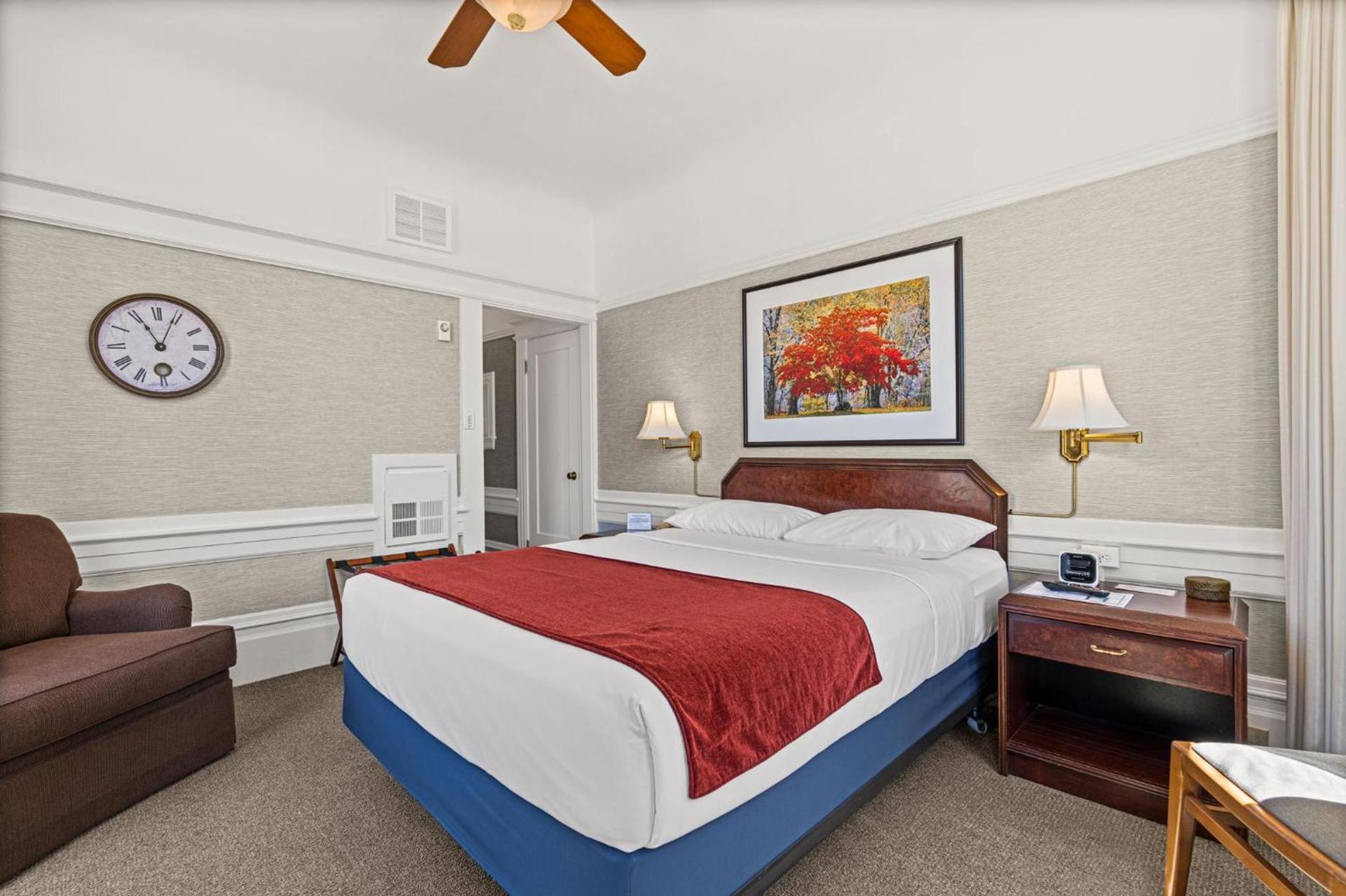 Powell Place photo 12