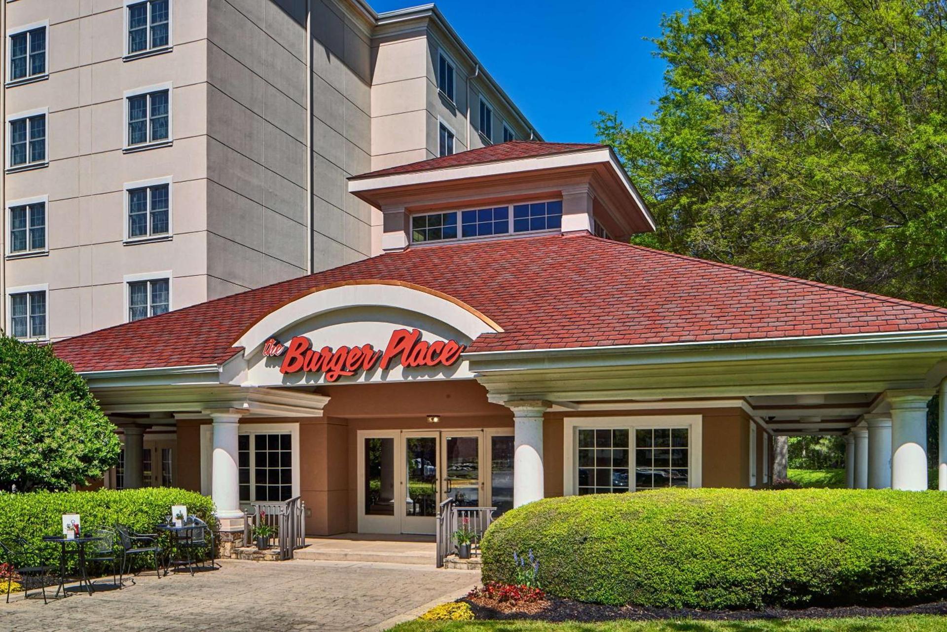 Sonesta Atlanta Airport South photo 24