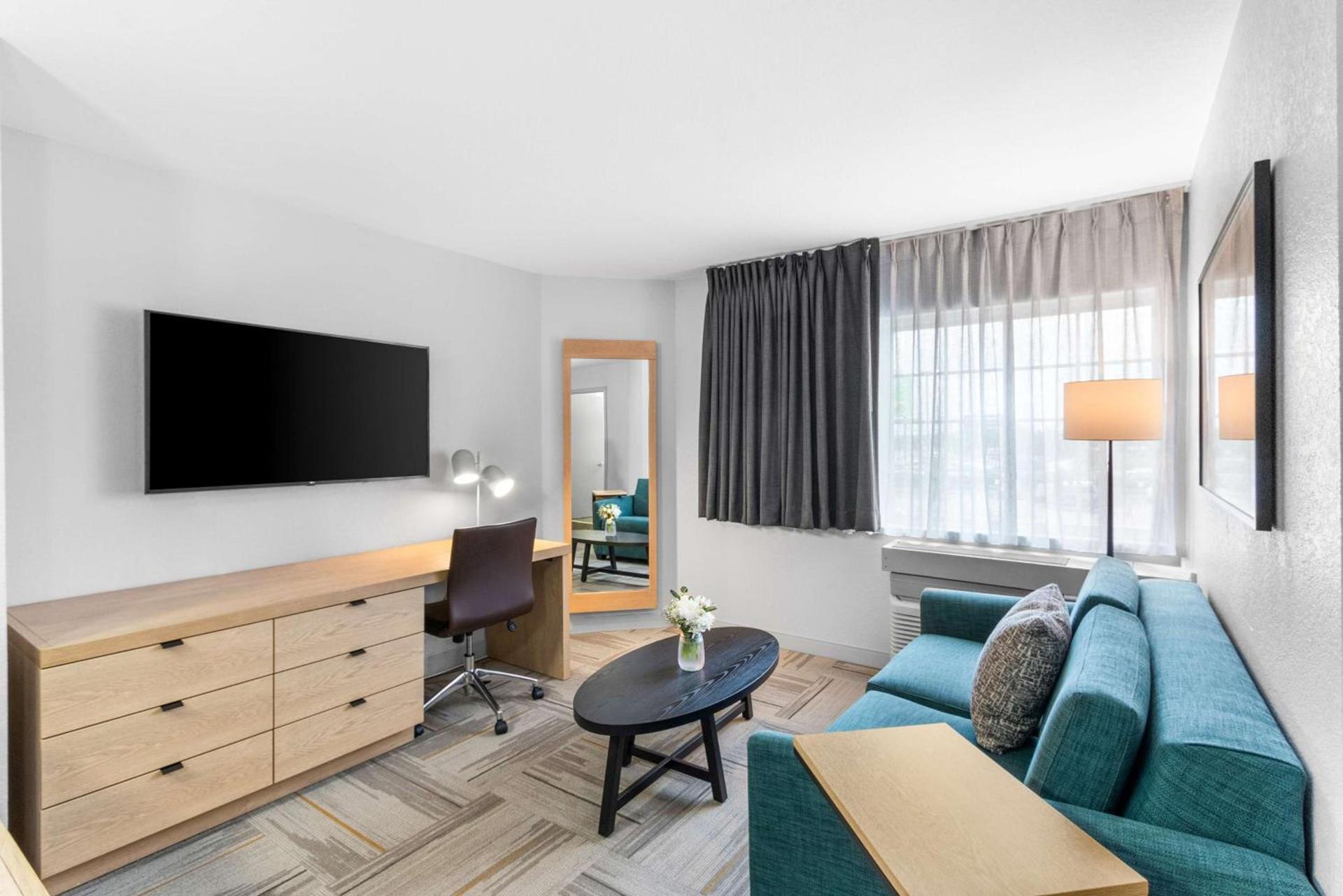 Sonesta Simply Suites Austin South photo 23