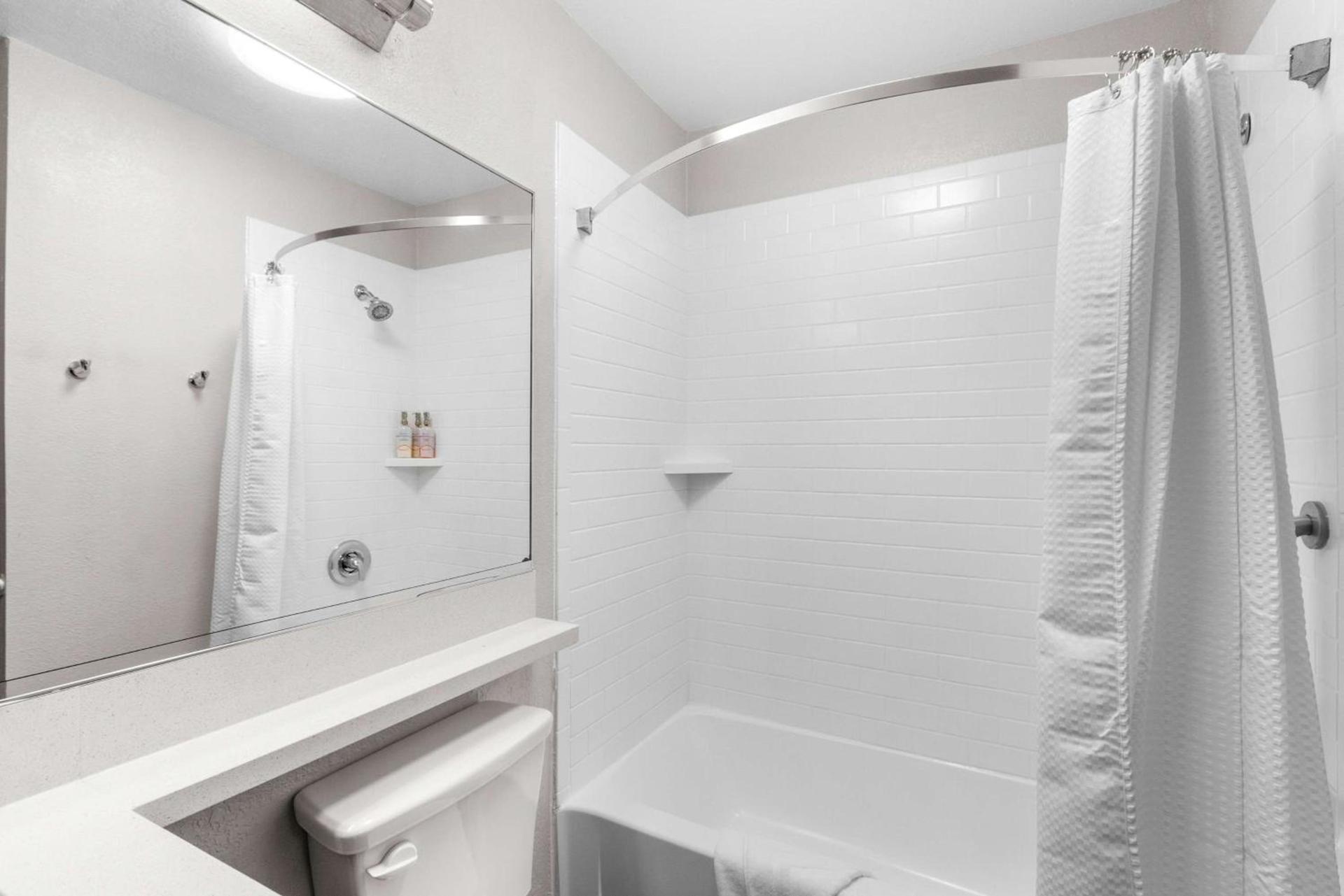 Sonesta Simply Suites Austin South photo 24