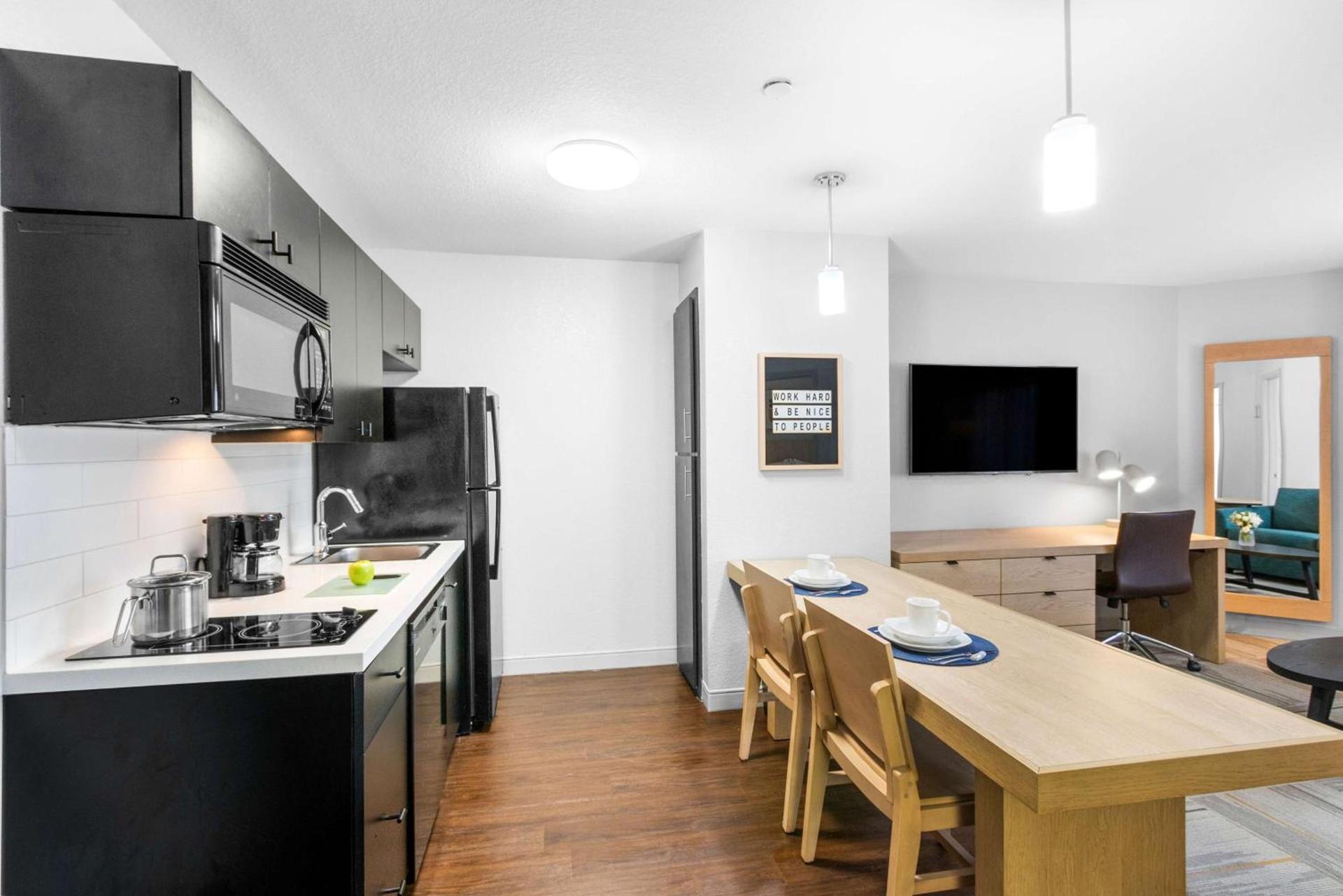 Sonesta Simply Suites Austin South photo 26