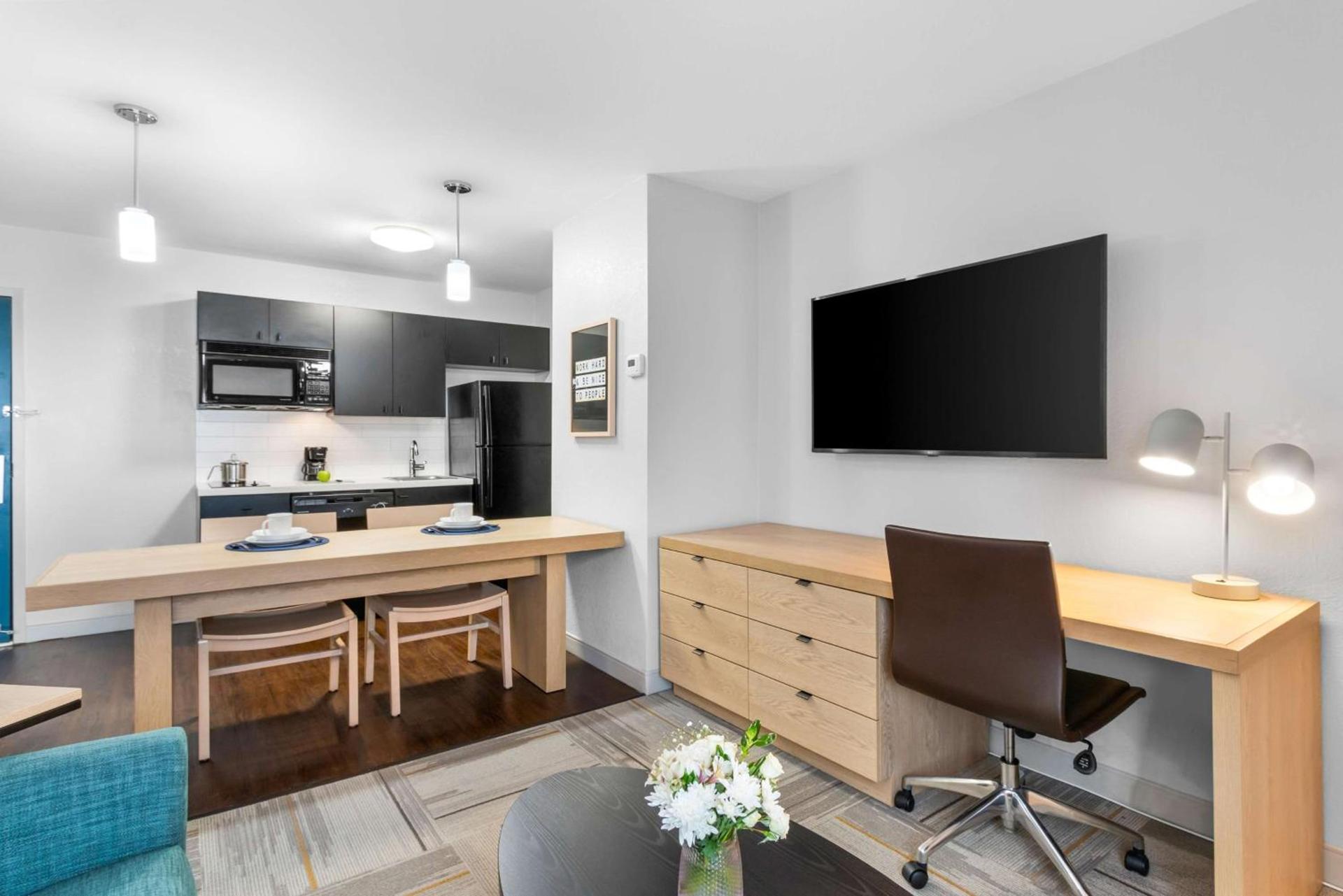 Sonesta Simply Suites Austin South photo 29