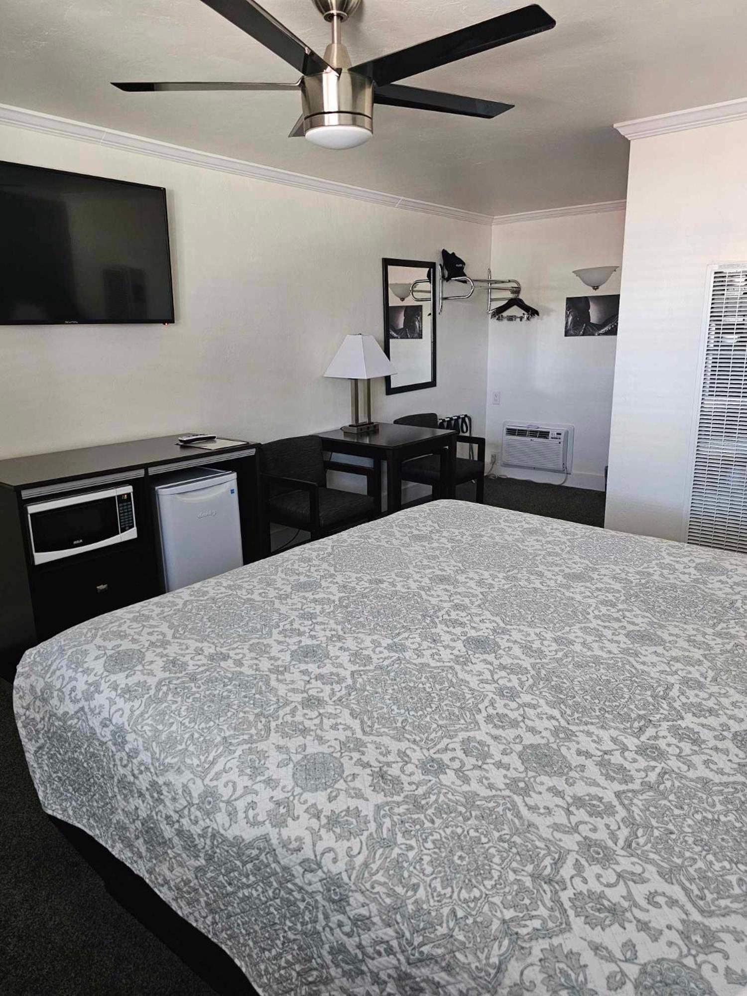 El Rancho Motel photo 84