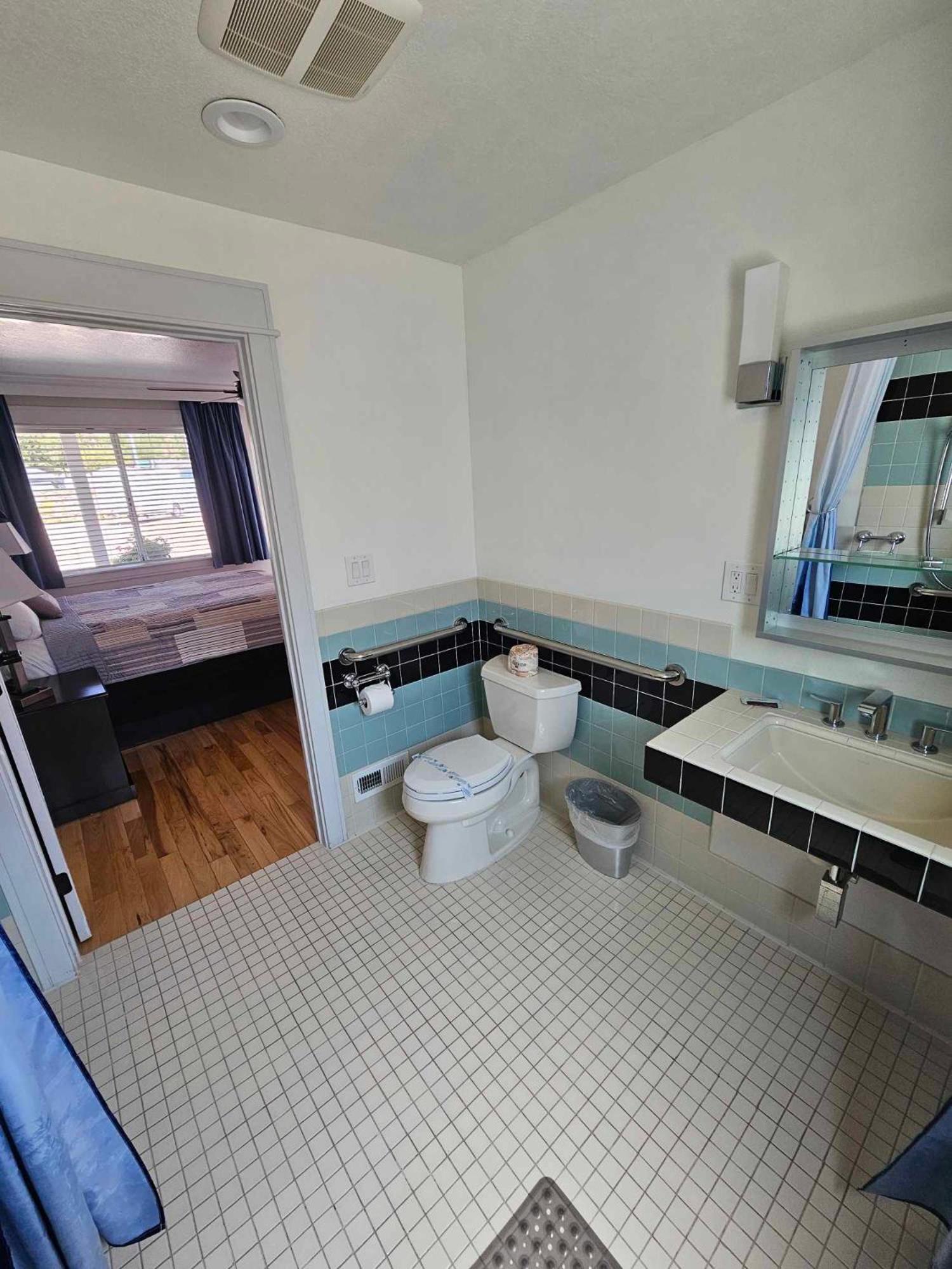El Rancho Motel photo 94
