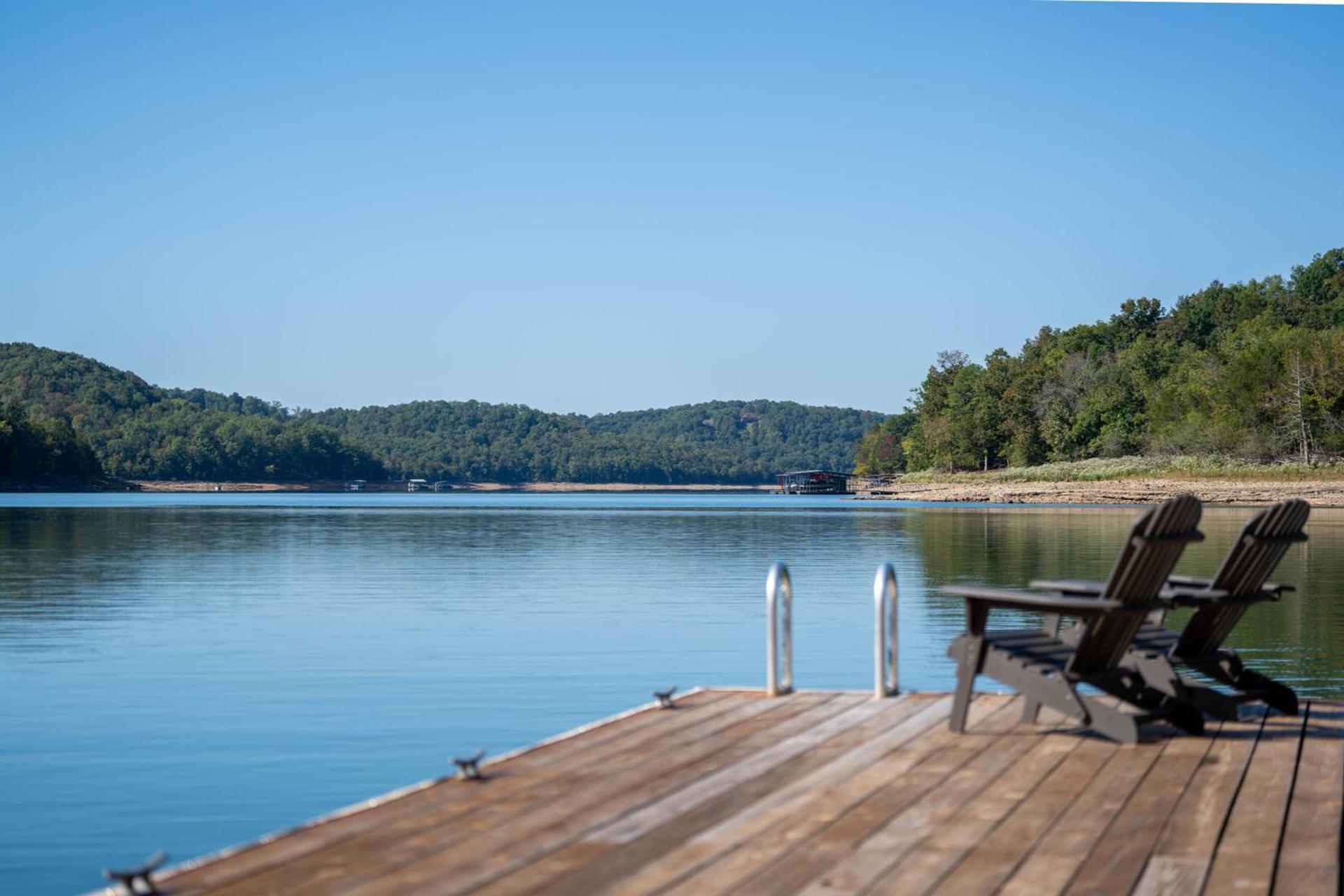 Beaver Lakefront Cabins - Couples Only Getaways photo 5