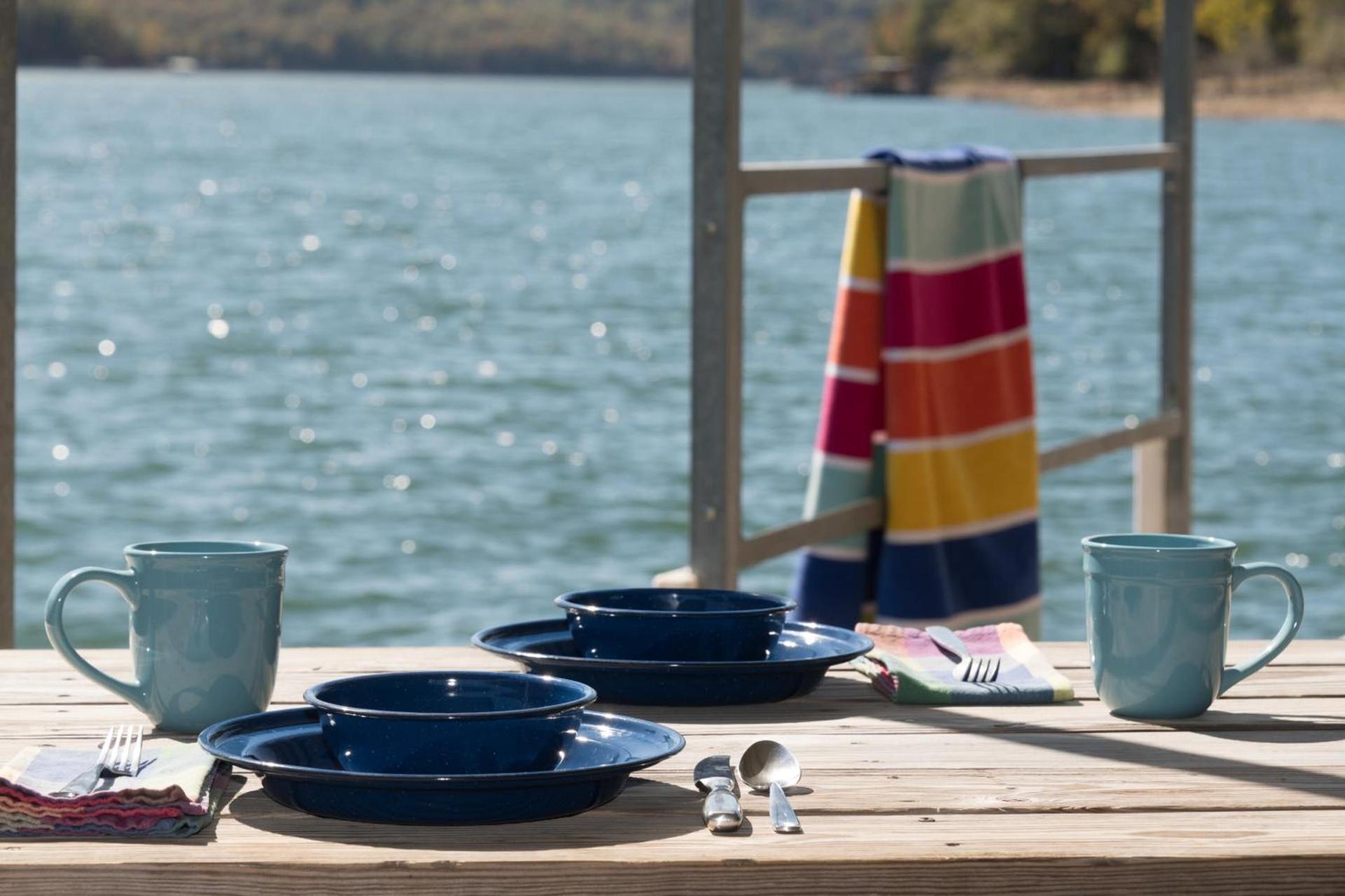 Beaver Lakefront Cabins - Couples Only Getaways photo 33
