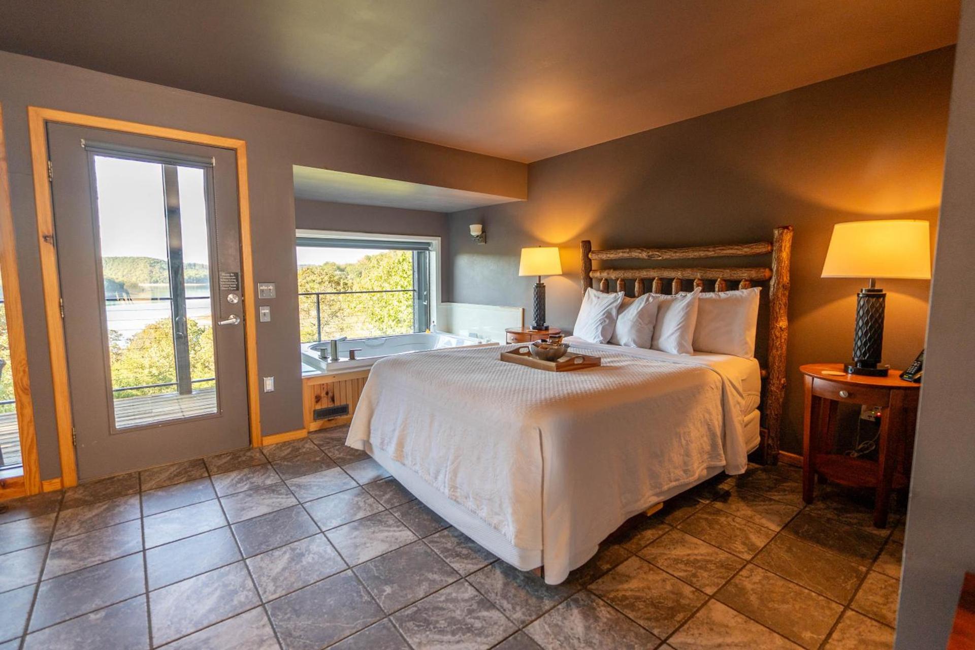 Beaver Lakefront Cabins - Couples Only Getaways photo 54
