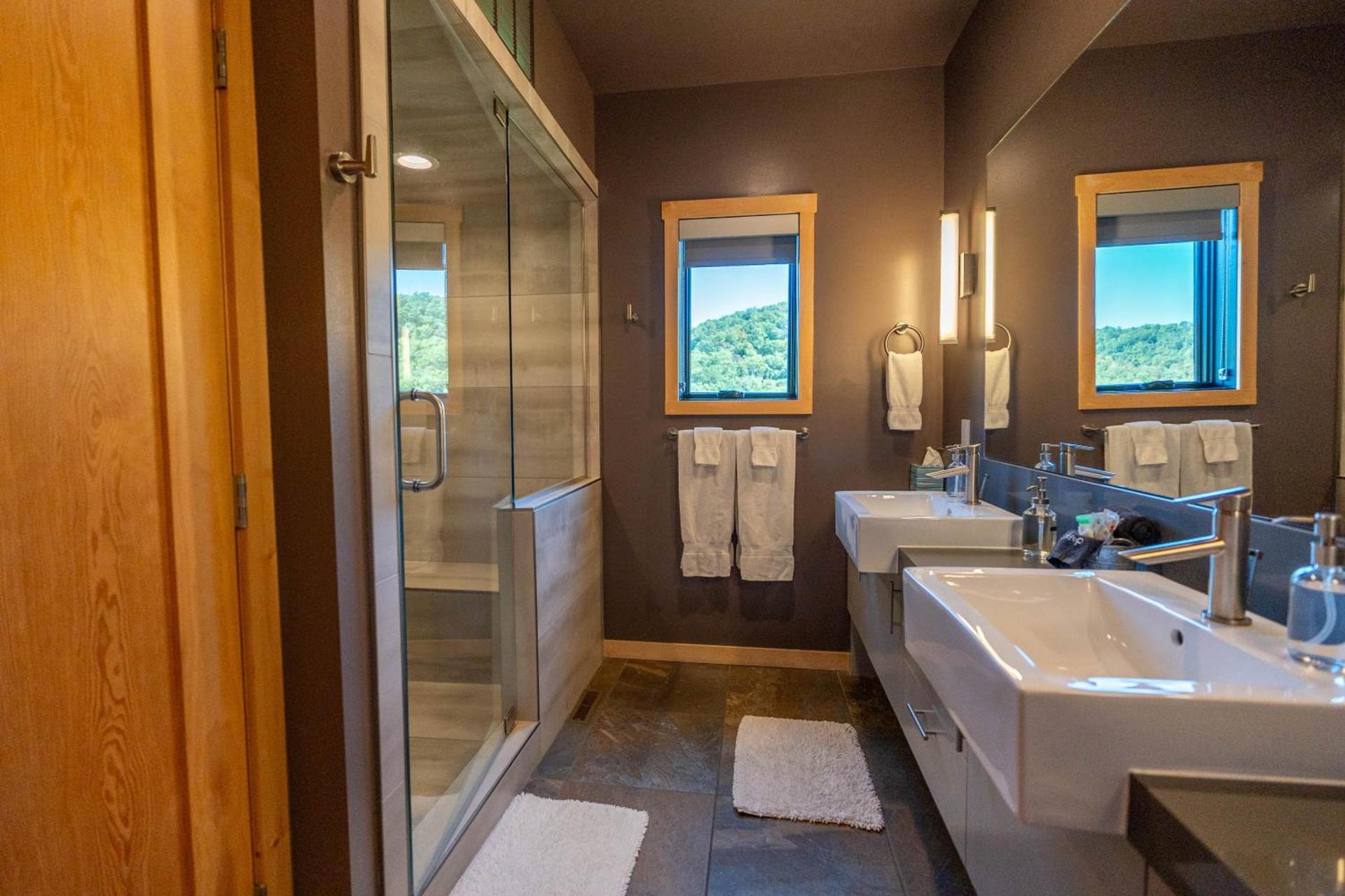 Beaver Lakefront Cabins - Couples Only Getaways photo 84