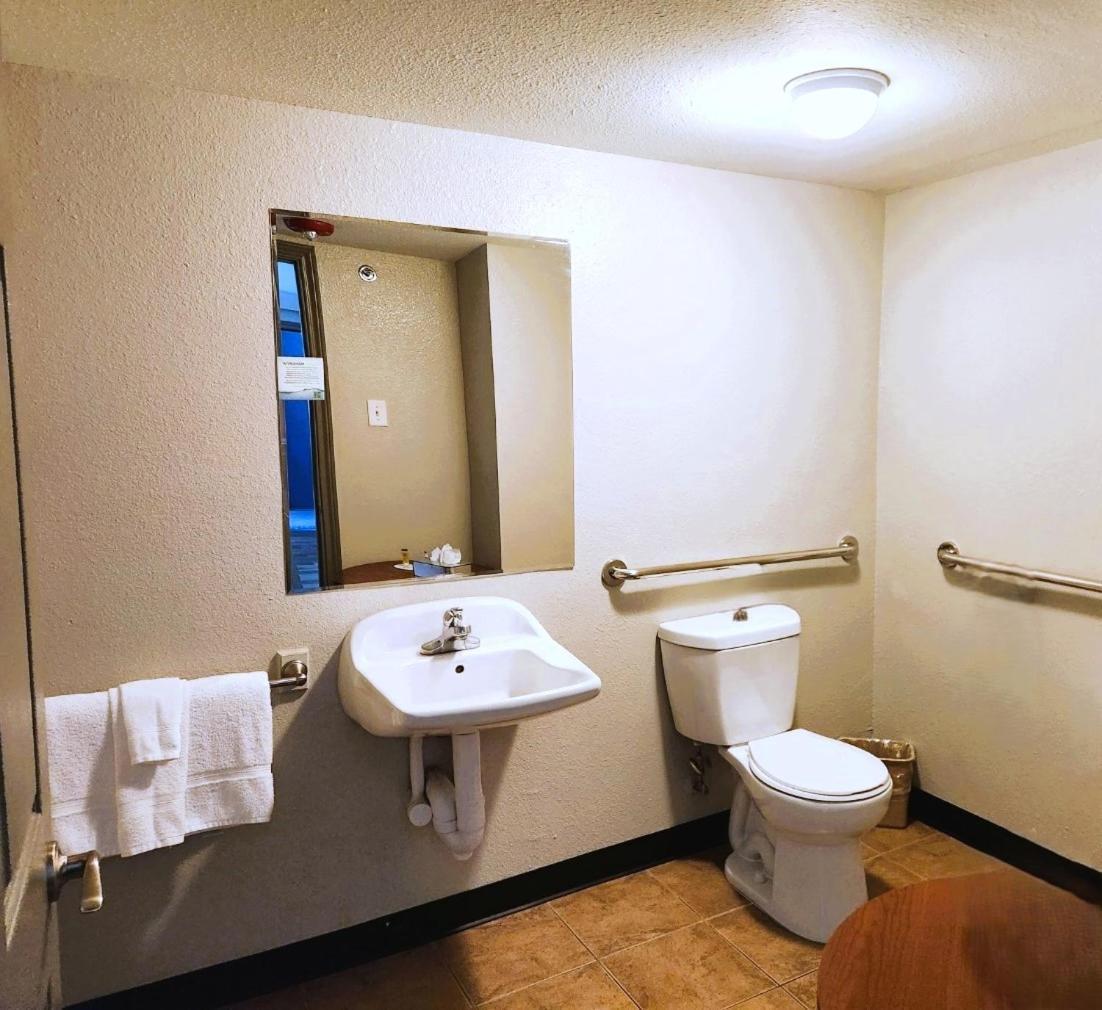 Days Inn by Wyndham Denver Downtown photo 10