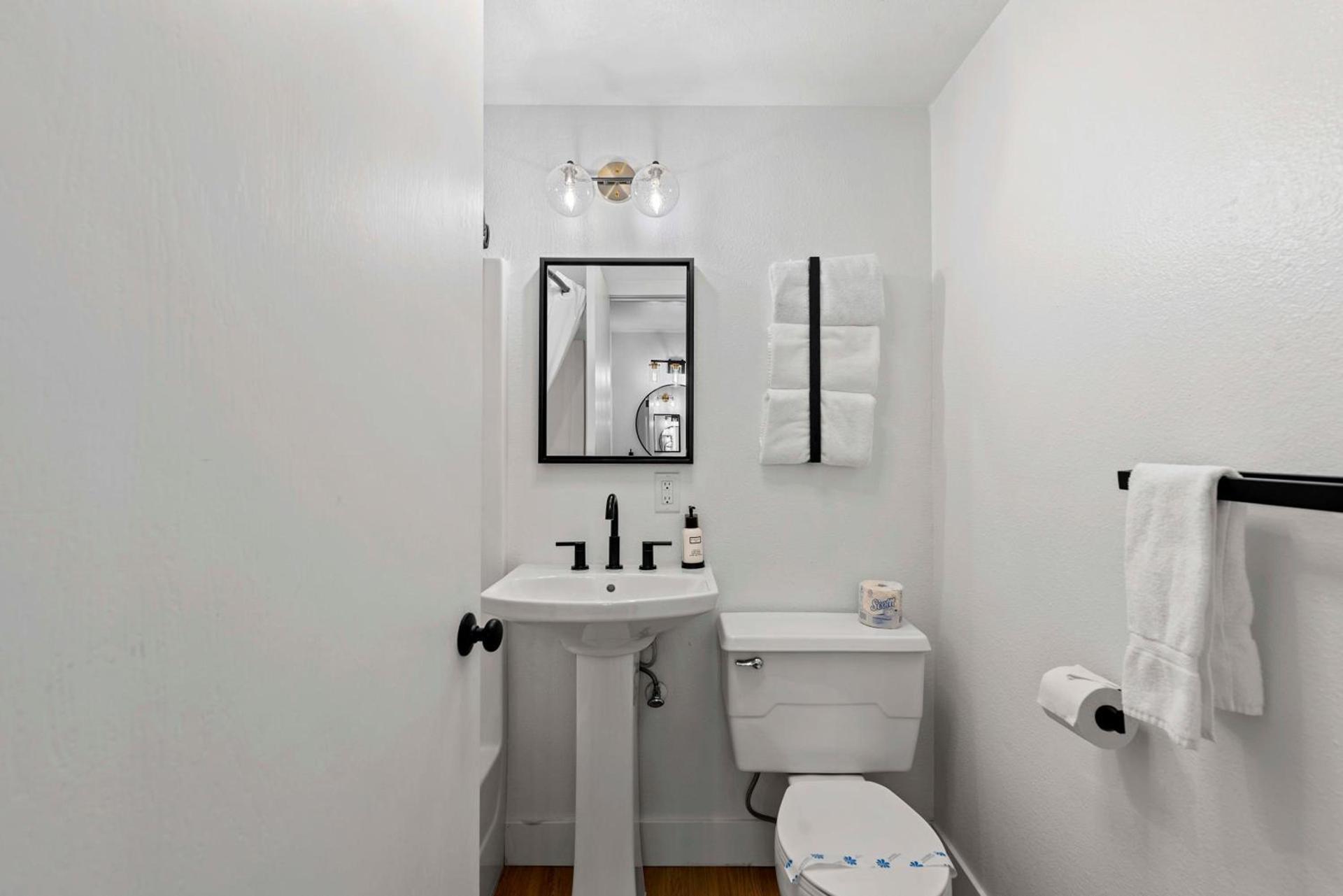 Cashmere Inn photo 22