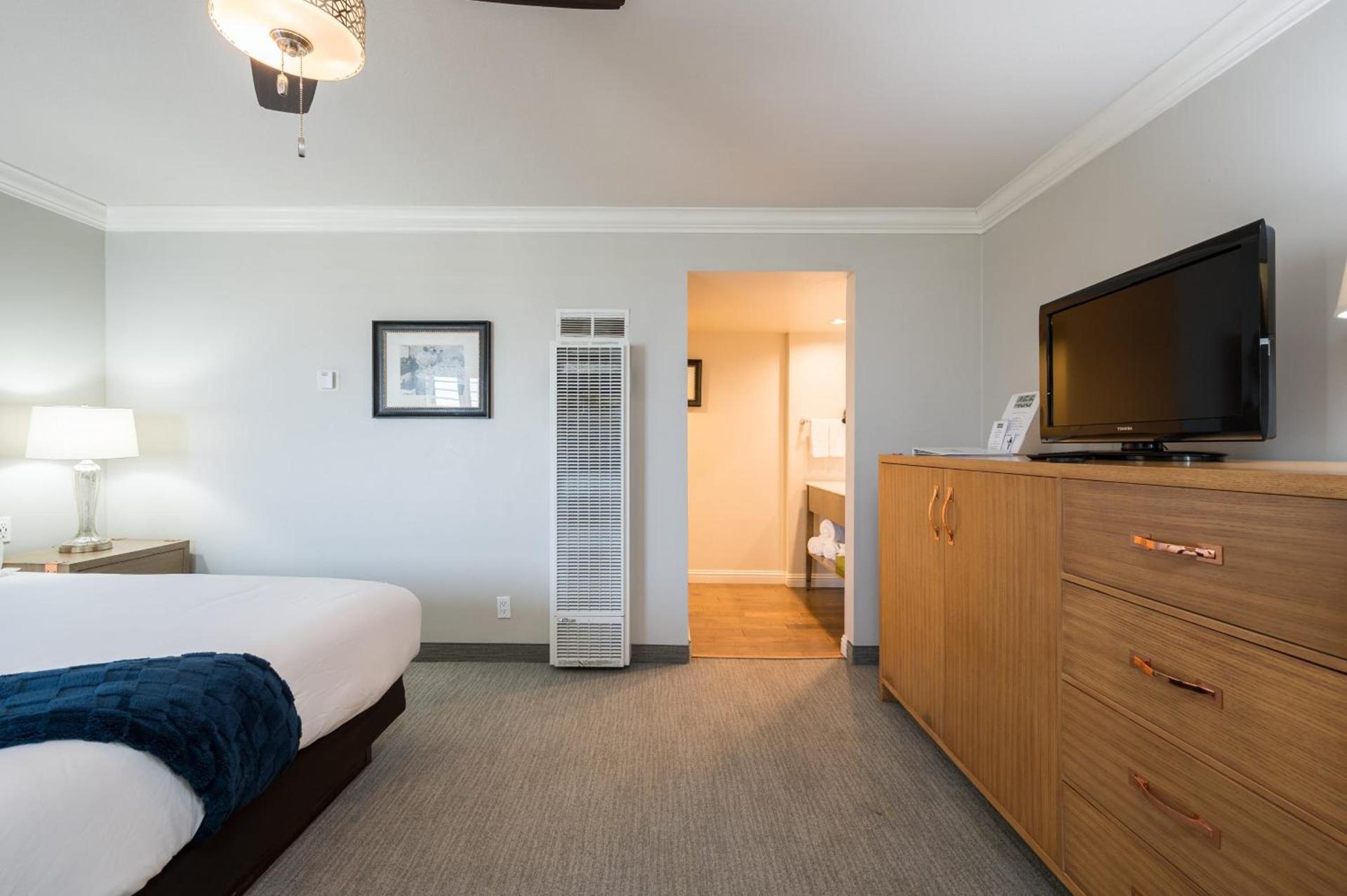 456 Embarcadero Inn & Suites photo 37