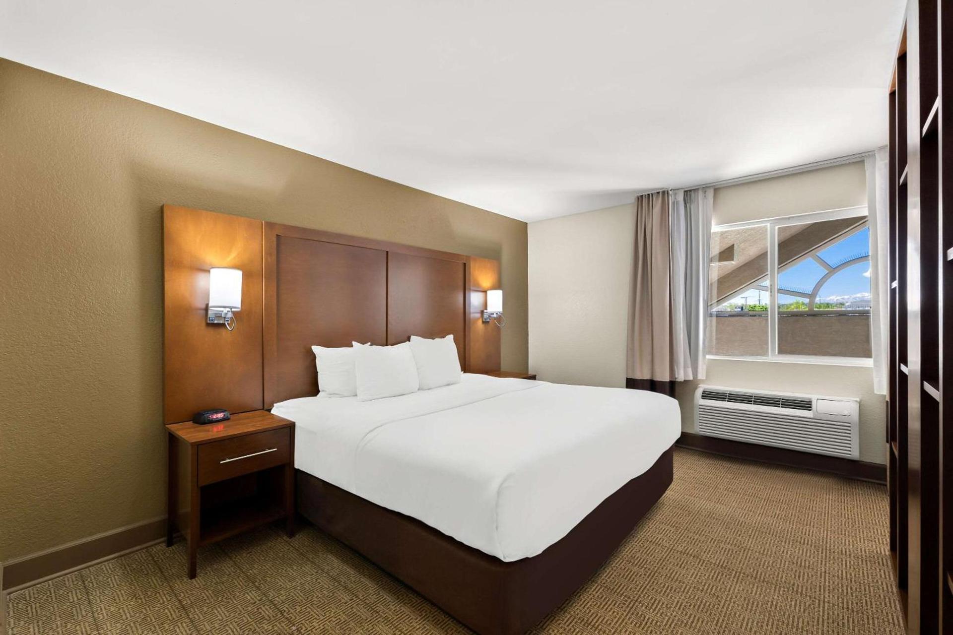 Comfort Inn Layton - Salt Lake City photo 20