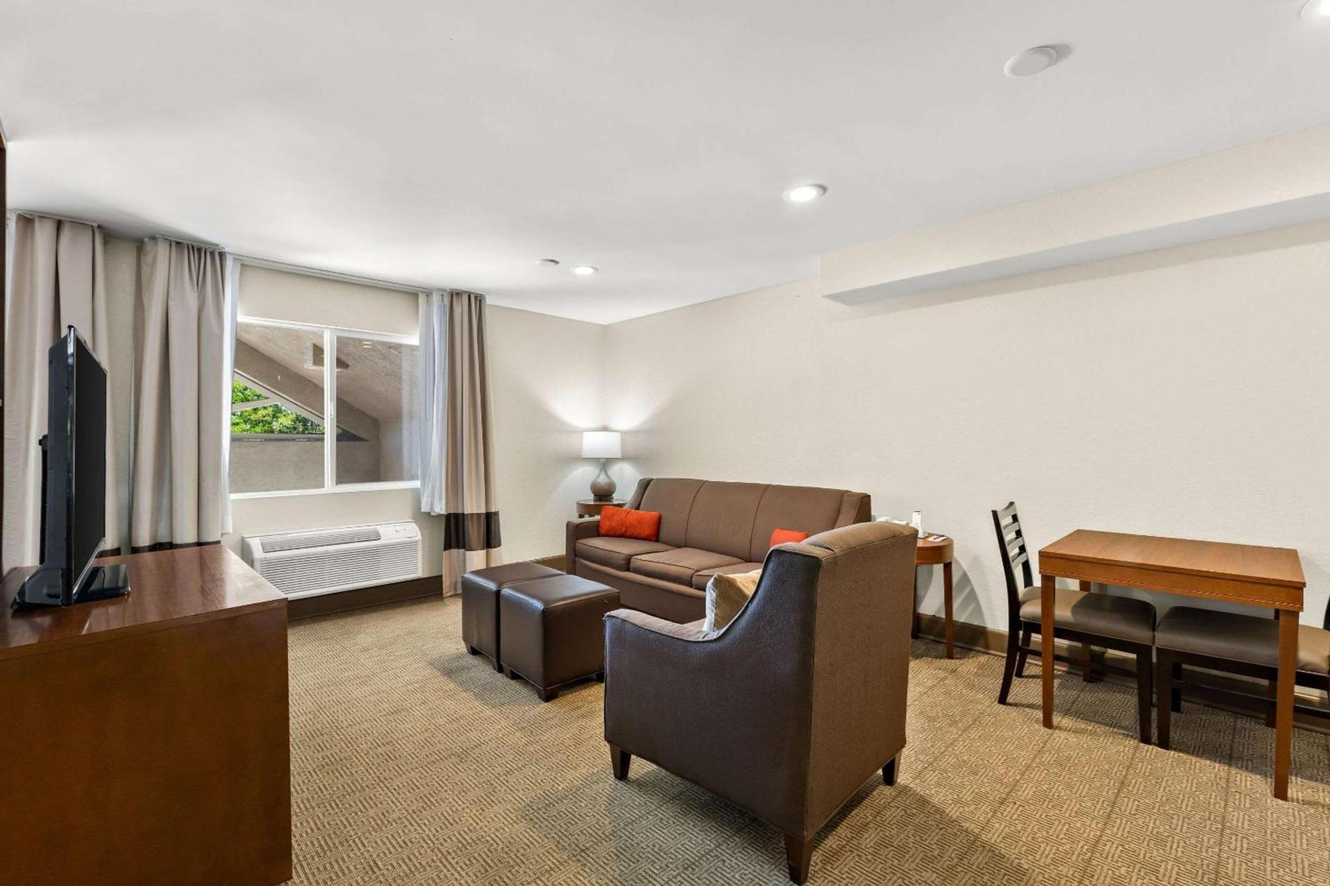 Comfort Inn Layton - Salt Lake City photo 21