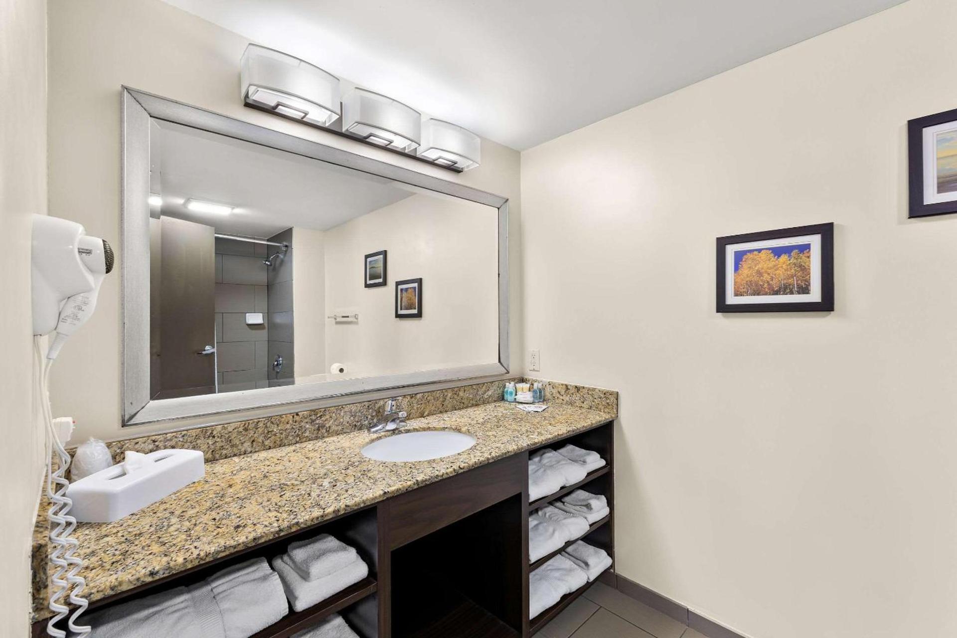 Comfort Inn Layton - Salt Lake City photo 27
