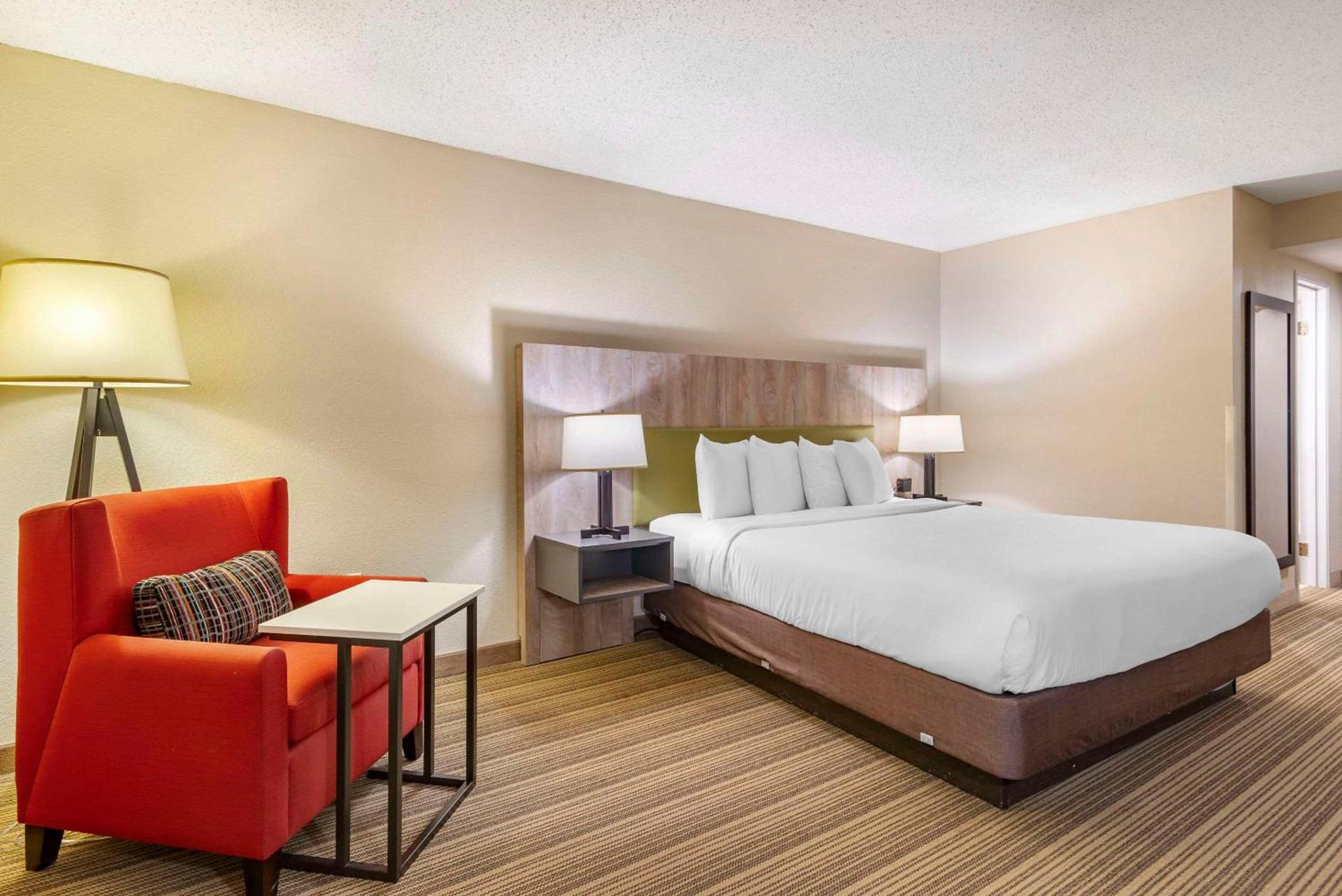 Country Inn & Suites by Radisson, Atlanta Galleria-Ballpark, GA photo 10