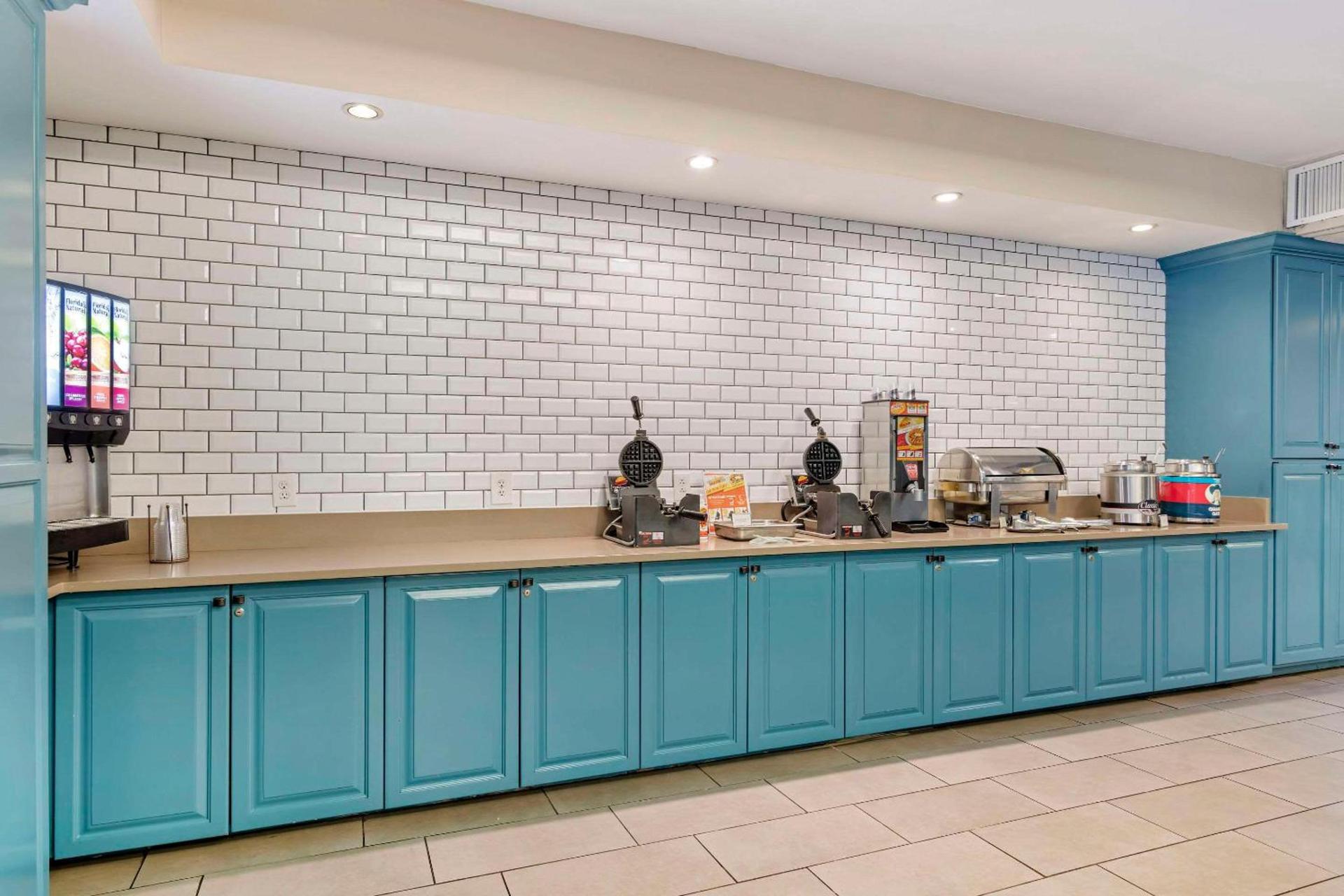 Country Inn & Suites by Radisson, Atlanta Galleria-Ballpark, GA photo 28