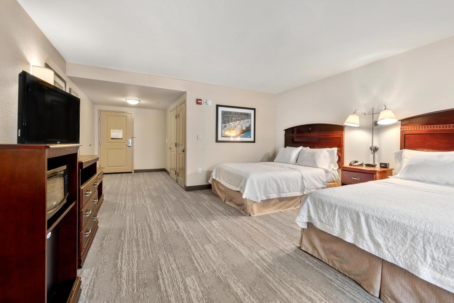Hampton Inn Nashua photo 33