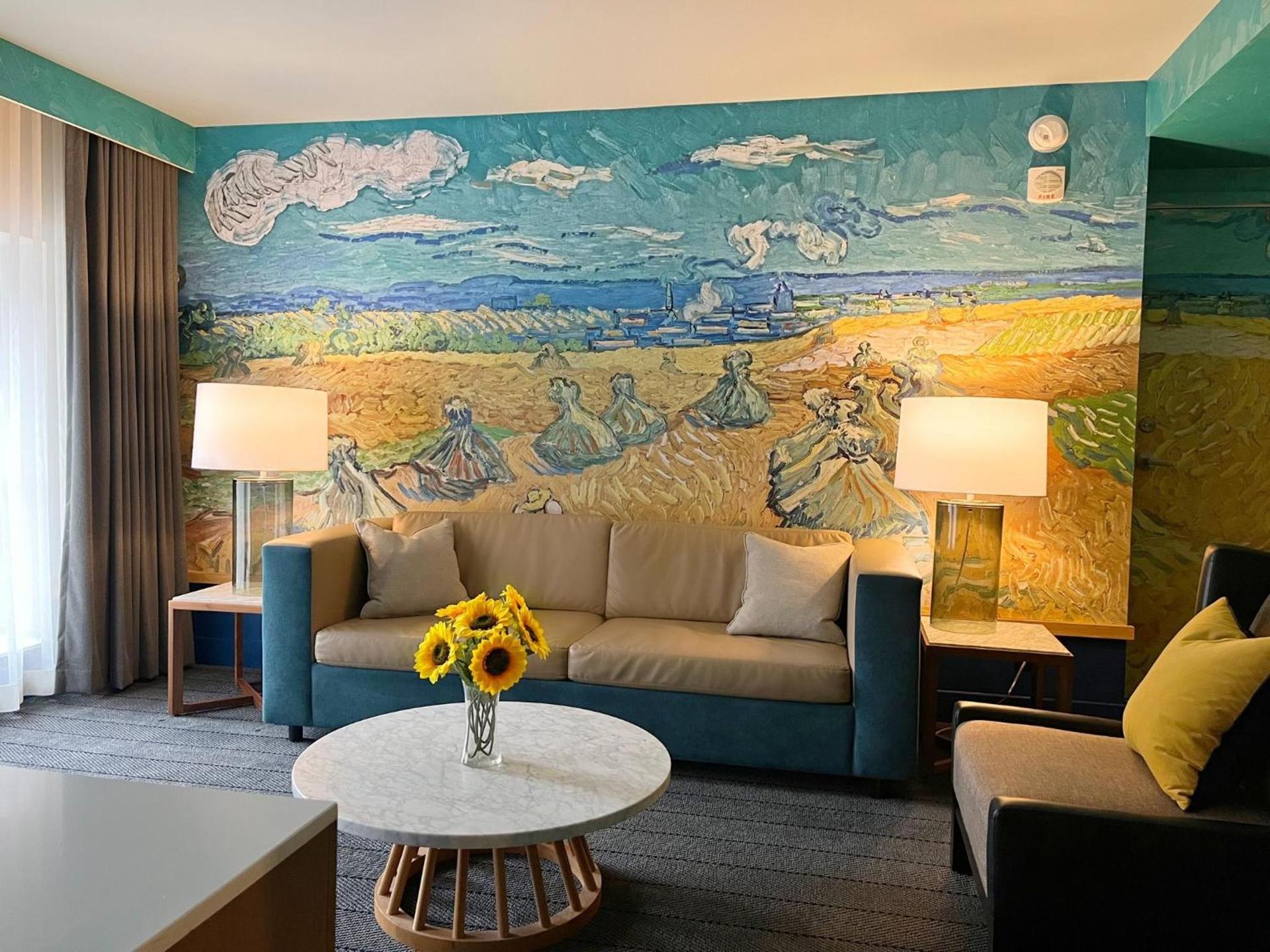 Kimpton Schofield Hotel by IHG photo 55