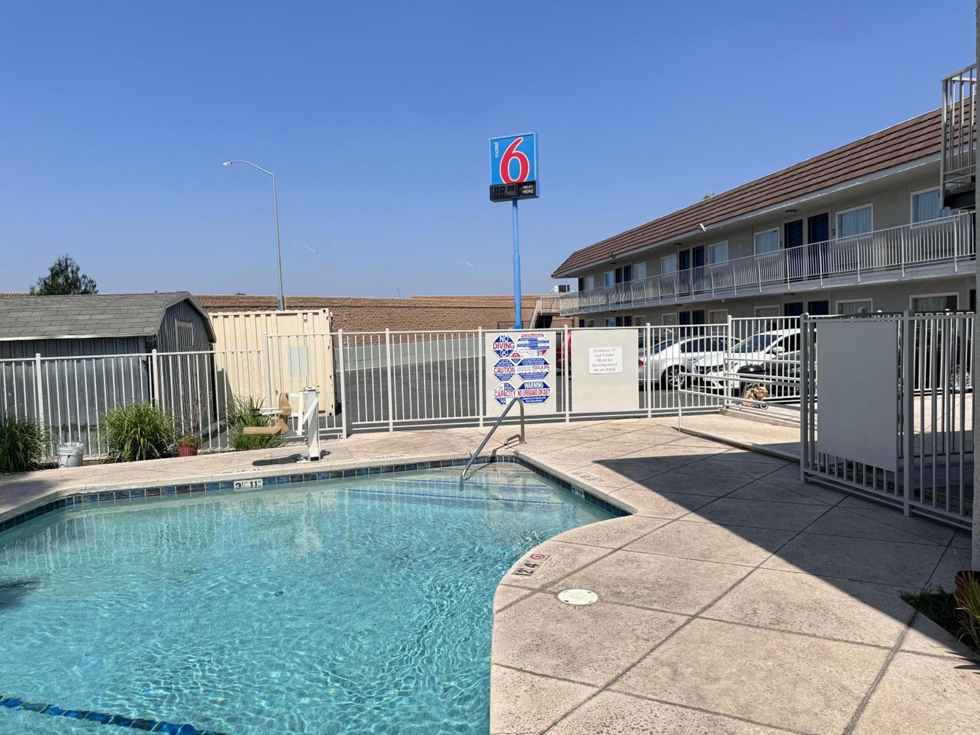 Motel 6 Ontario, CA - Airport photo 34
