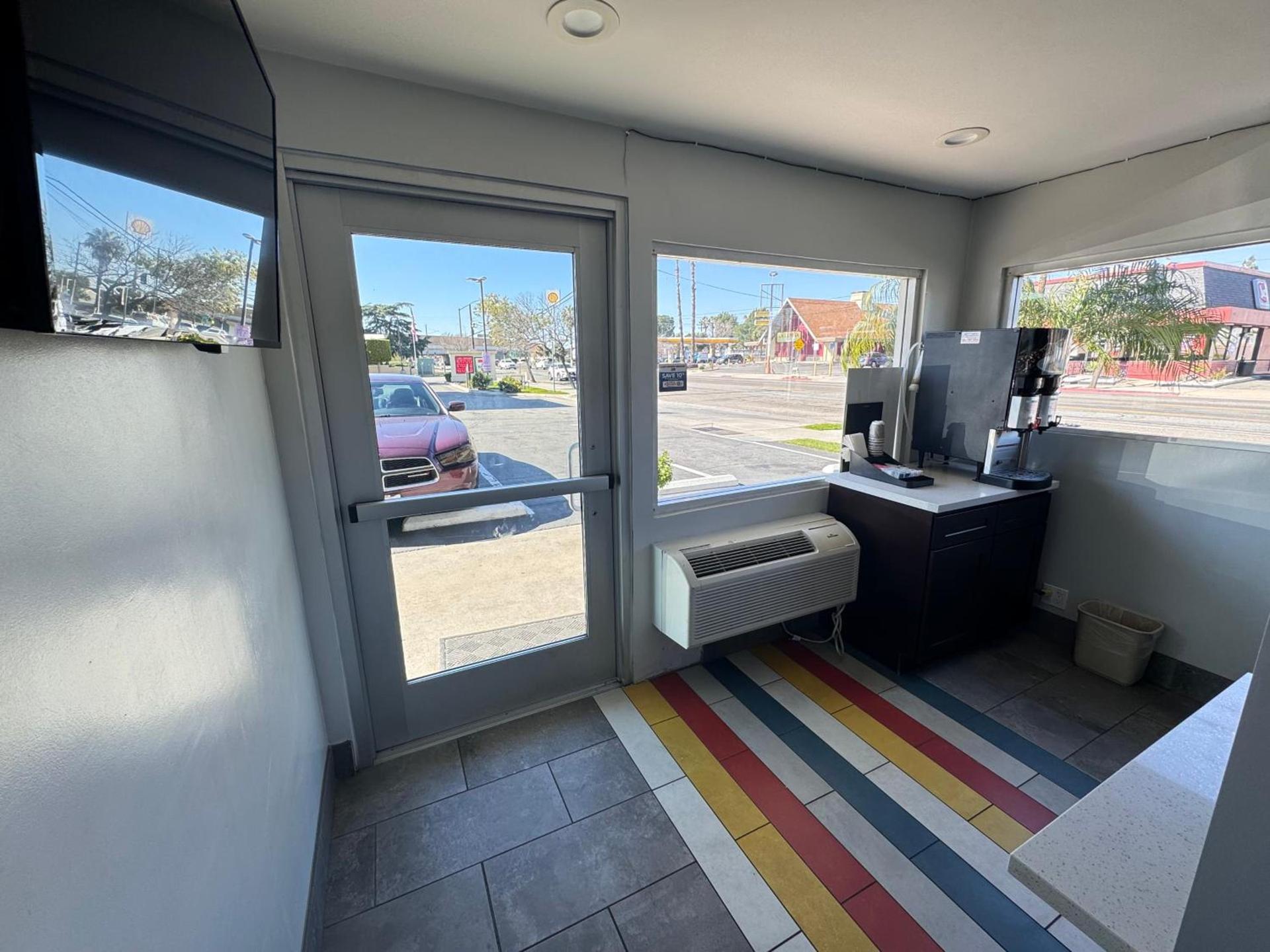 Motel 6 Ontario, CA - Airport photo 37