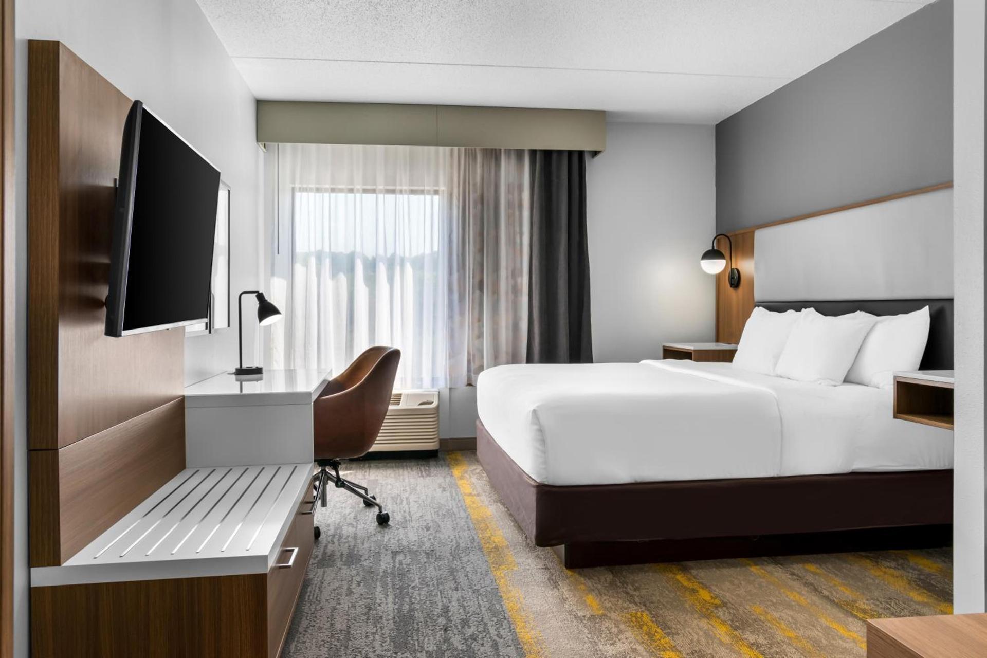 Comfort Inn & Suites York North photo 34