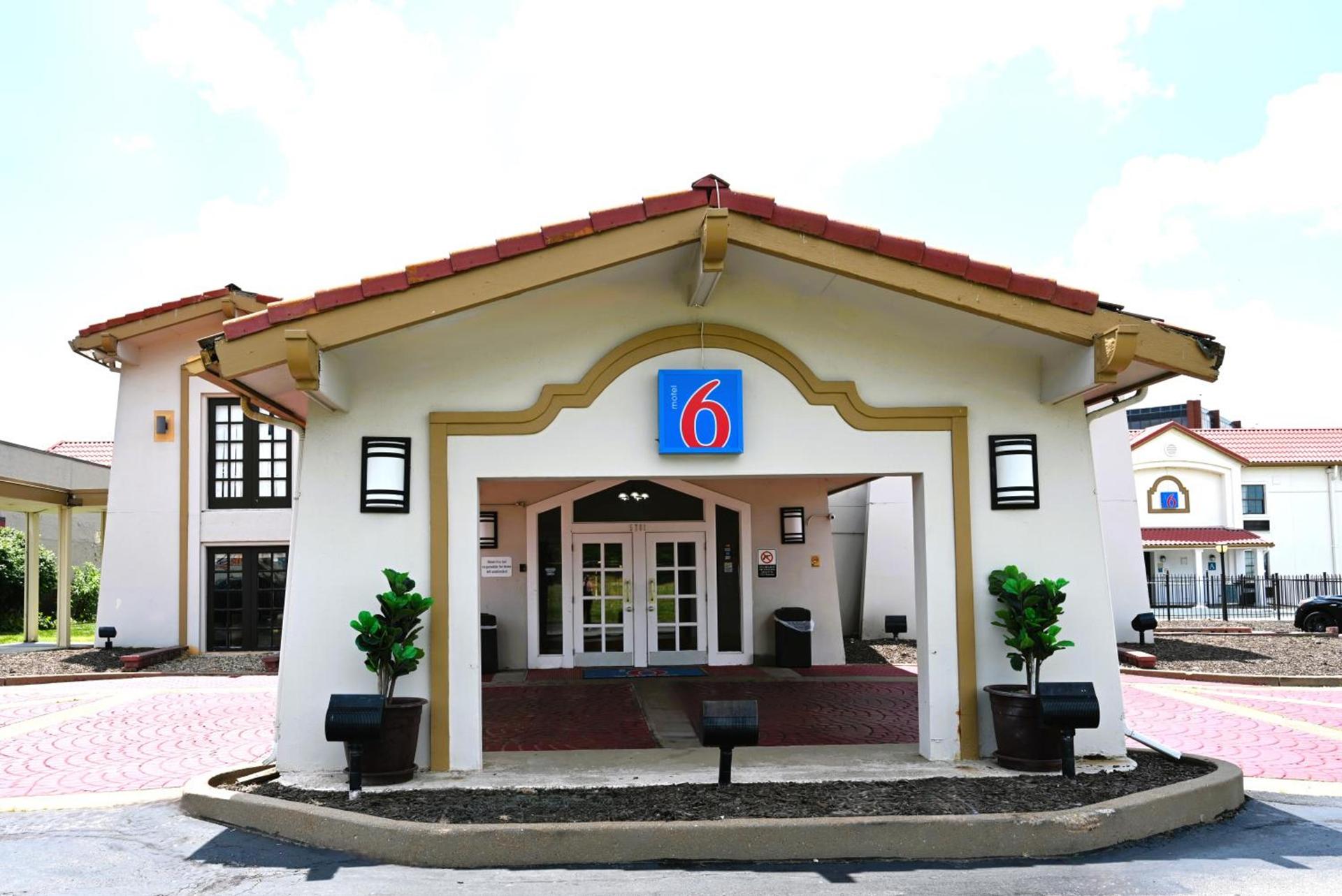 Motel 6-Hazelwood, MO photo 3